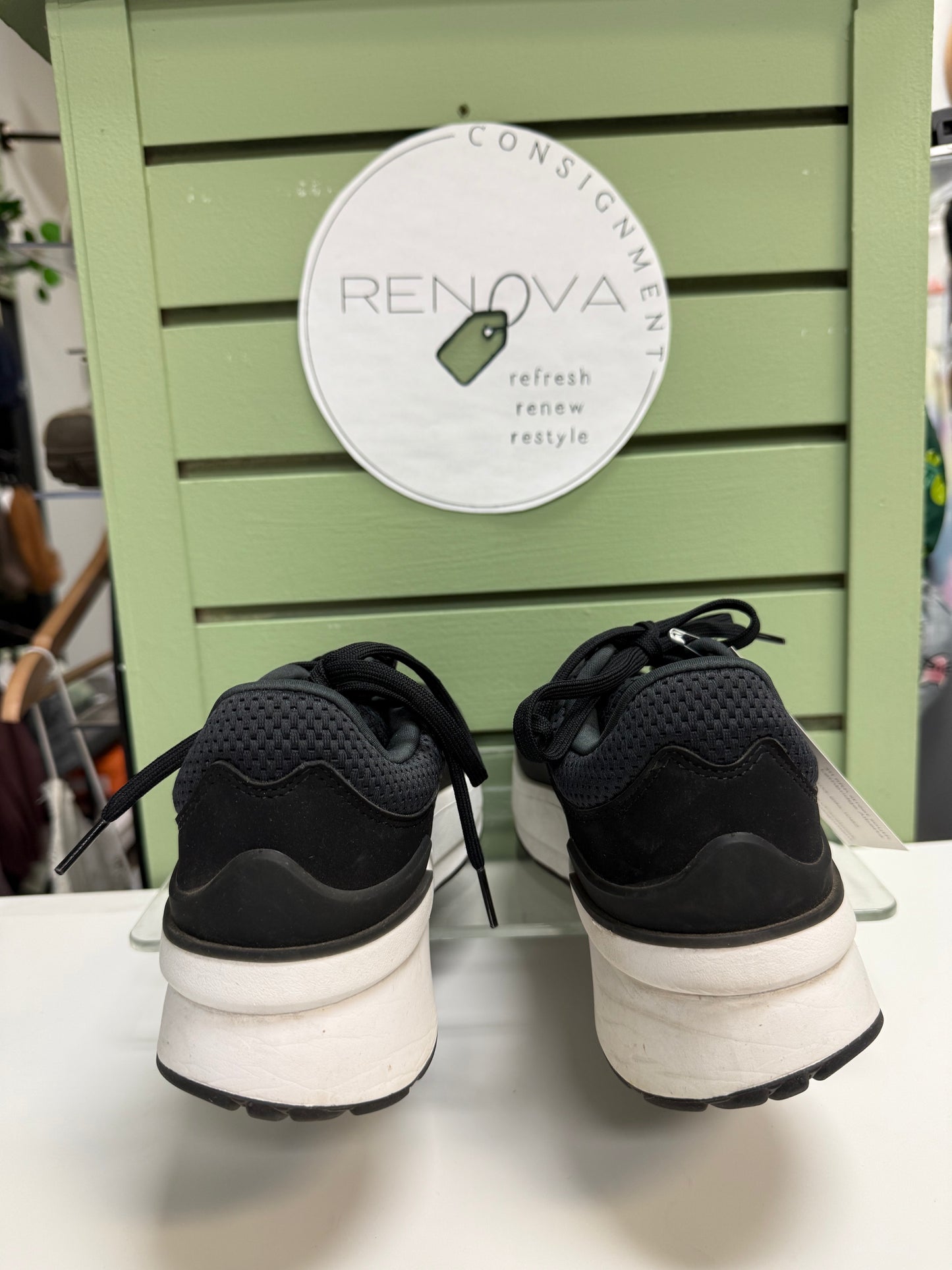 Adidas Duramo Runners (Womens 7)