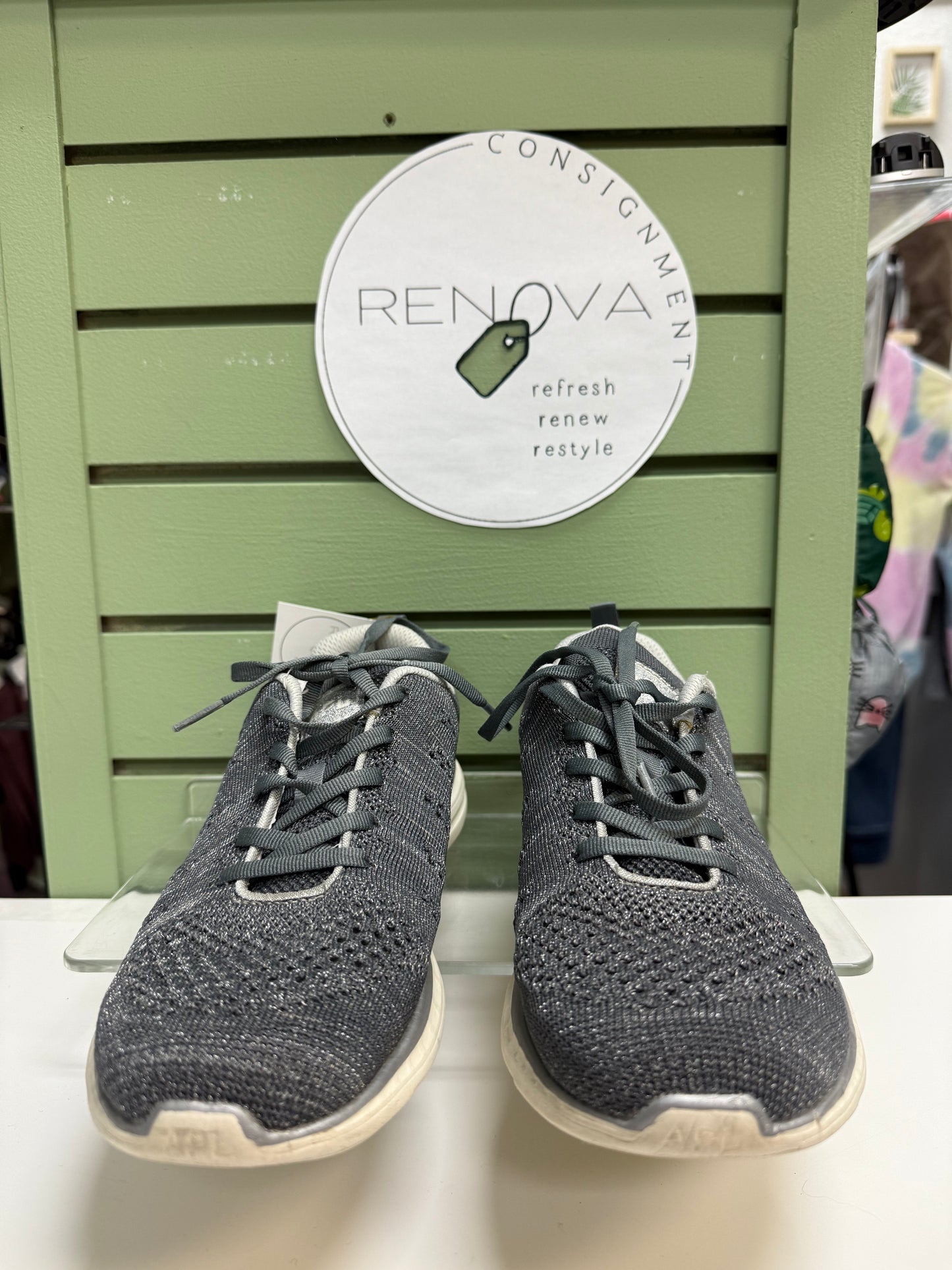 CLEARANCE APL Techloom Pro Runners (Womens 9)