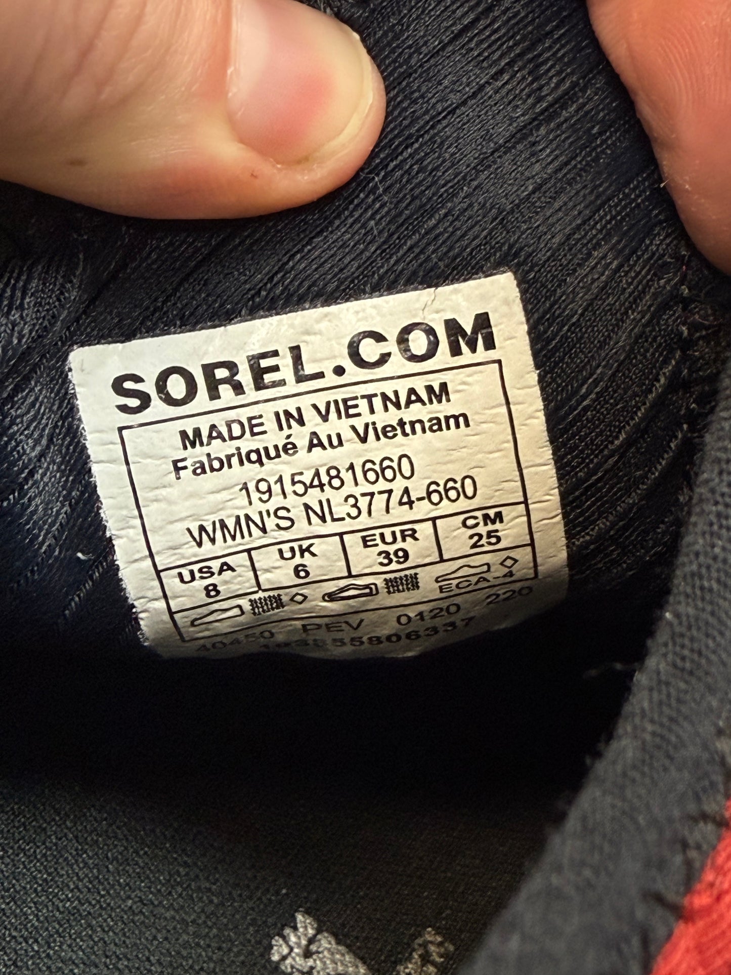 CLEARANCE Sorel Kinetic Runners (Womens 8)