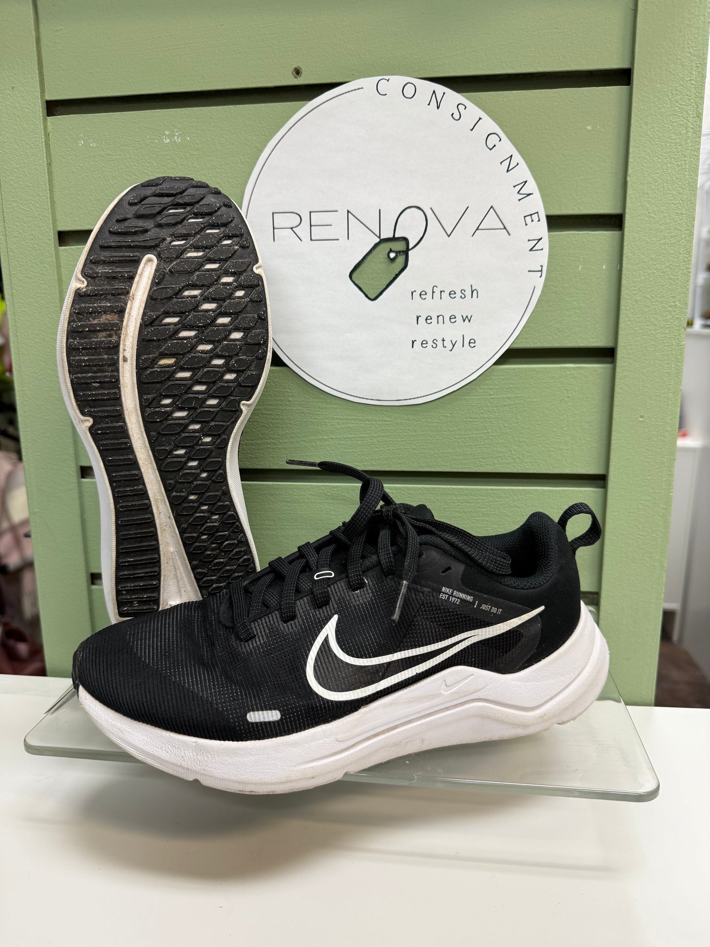 Nike Downshifter 12 Runners (Womens 7)