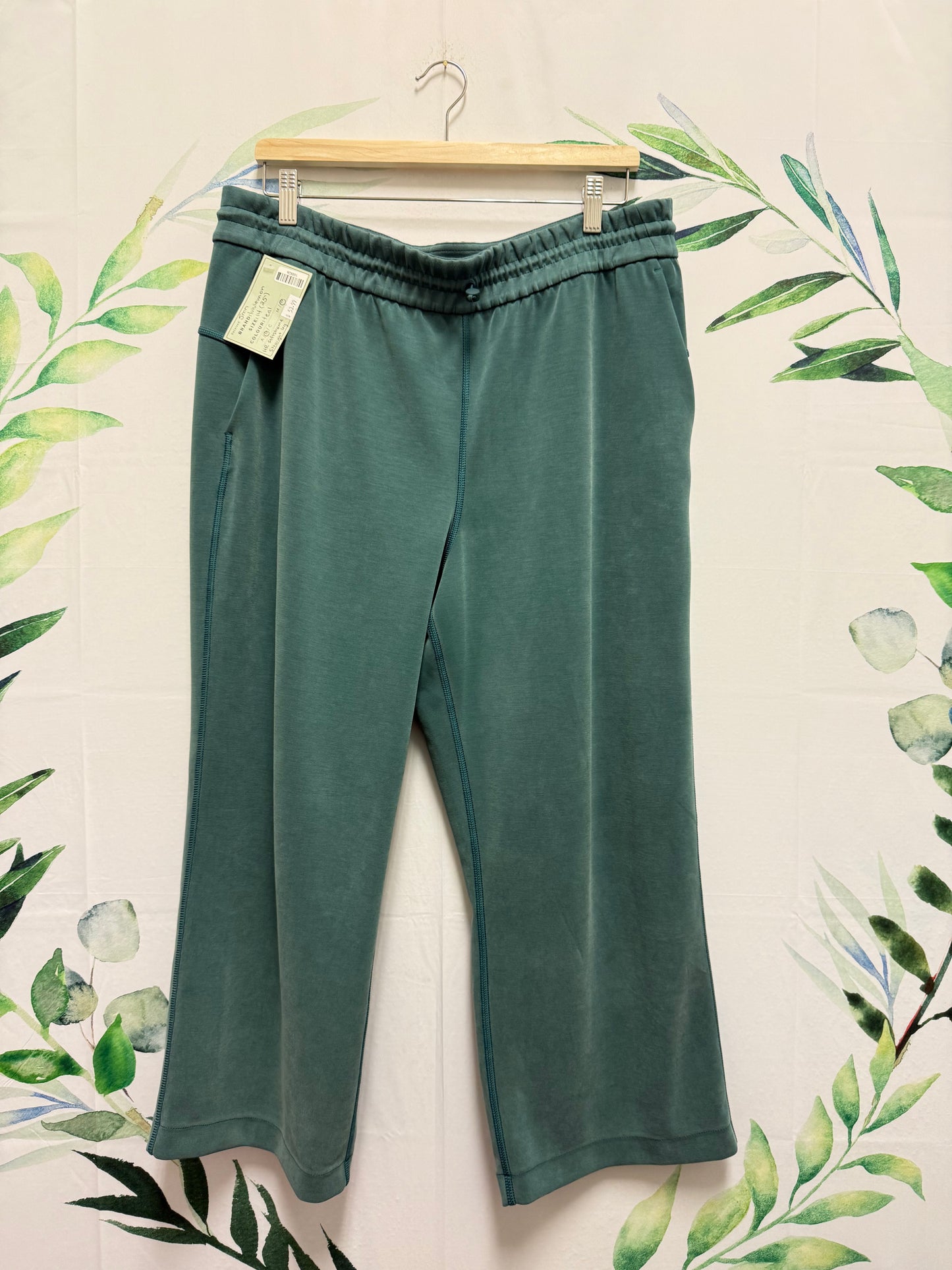 Lululemon Softstreme Straight Leg Crop 25” (14)