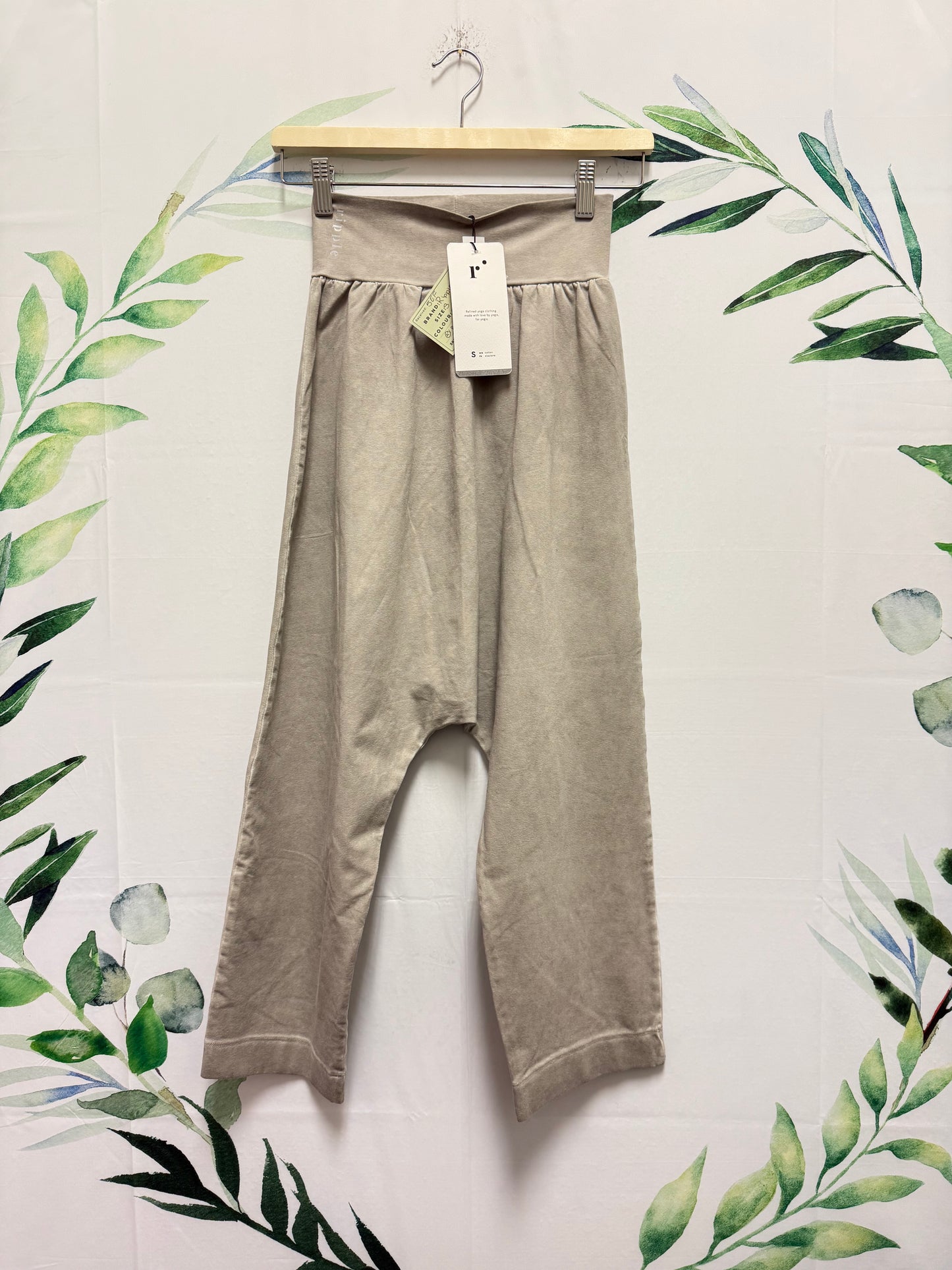 Ripped Organic Harem HR Crop (S)