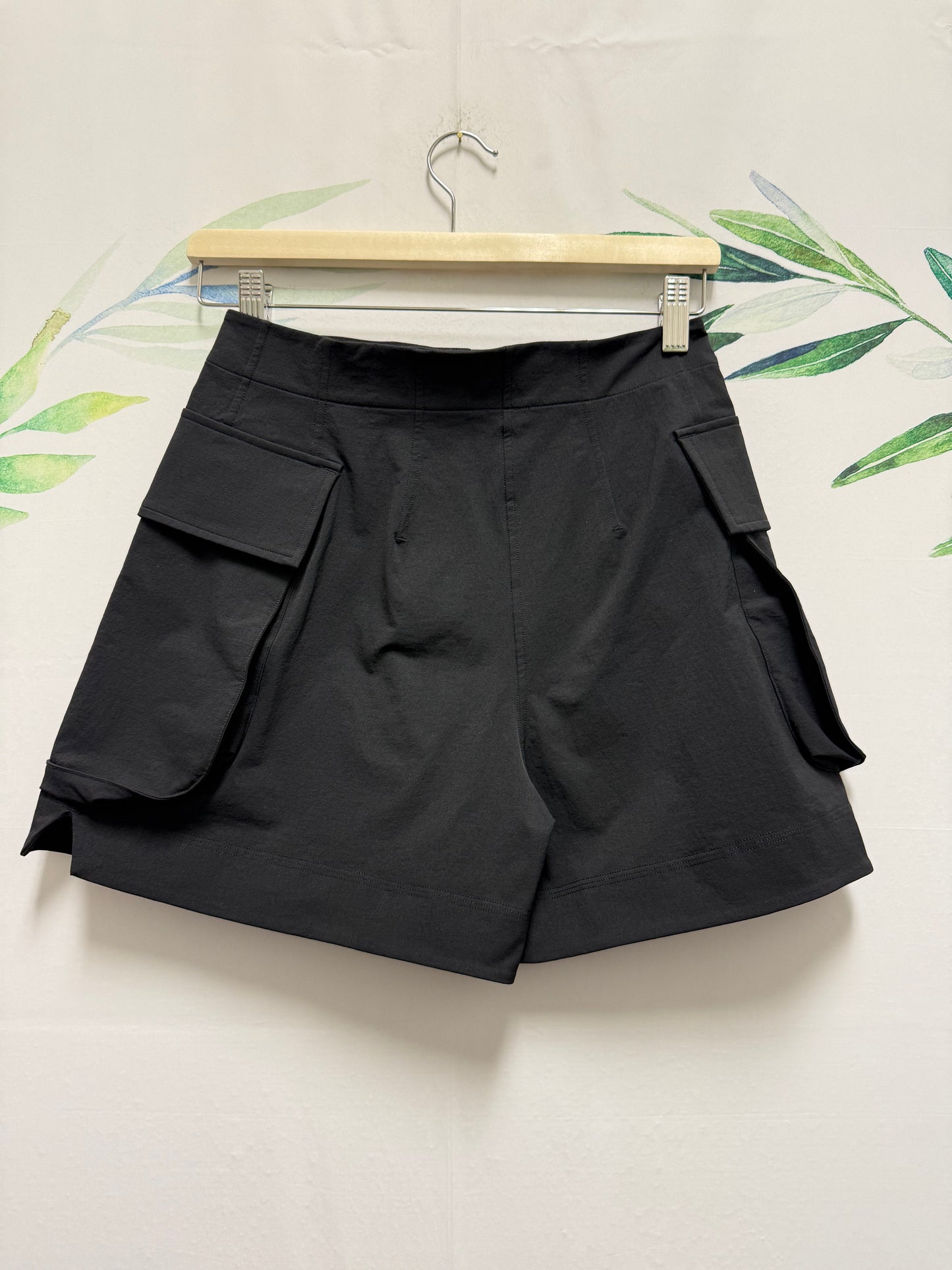 Lululemon Relaxed Cargo SHR Short 4” (0)
