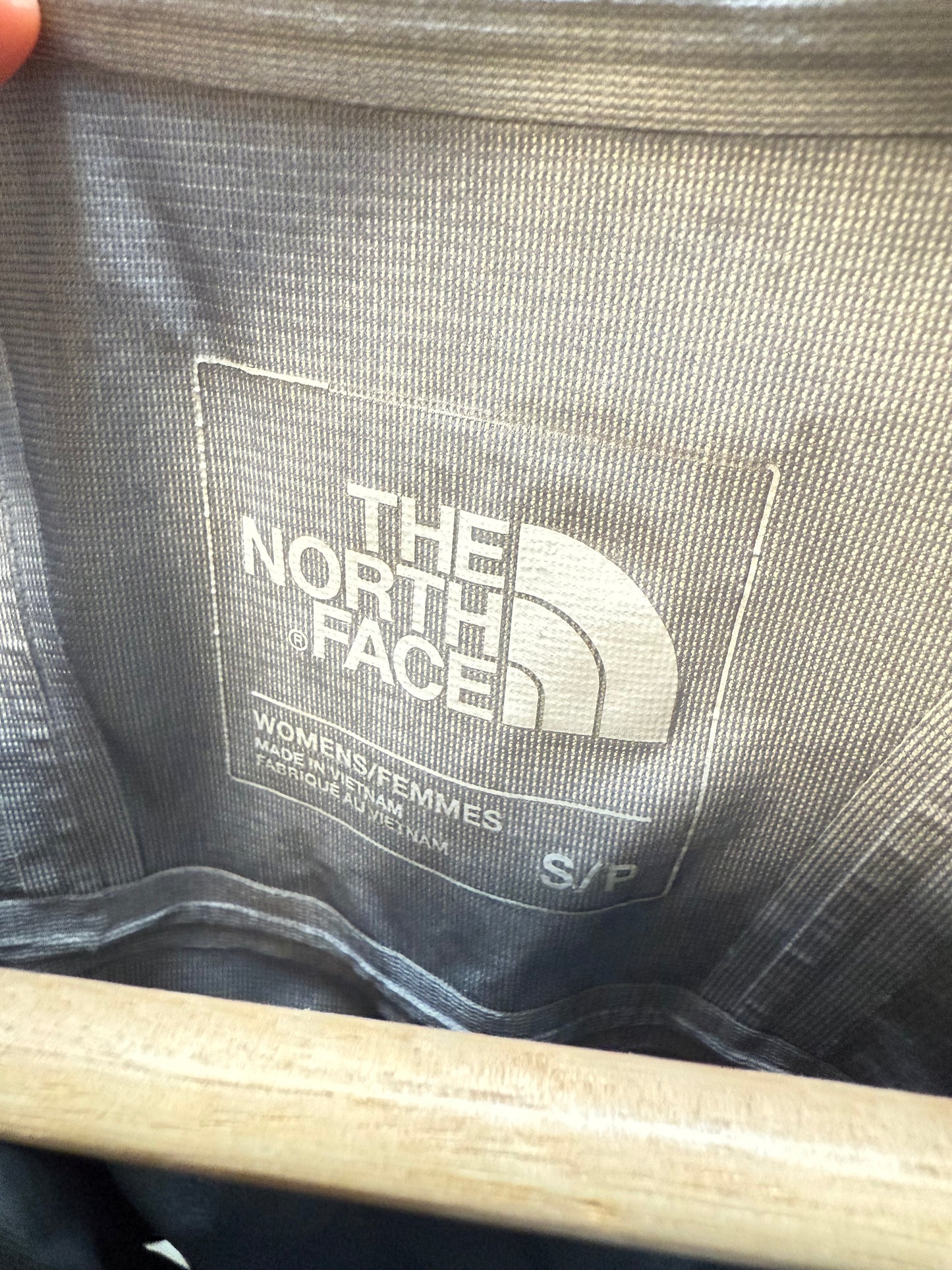 The North Face Windbreaker (S)