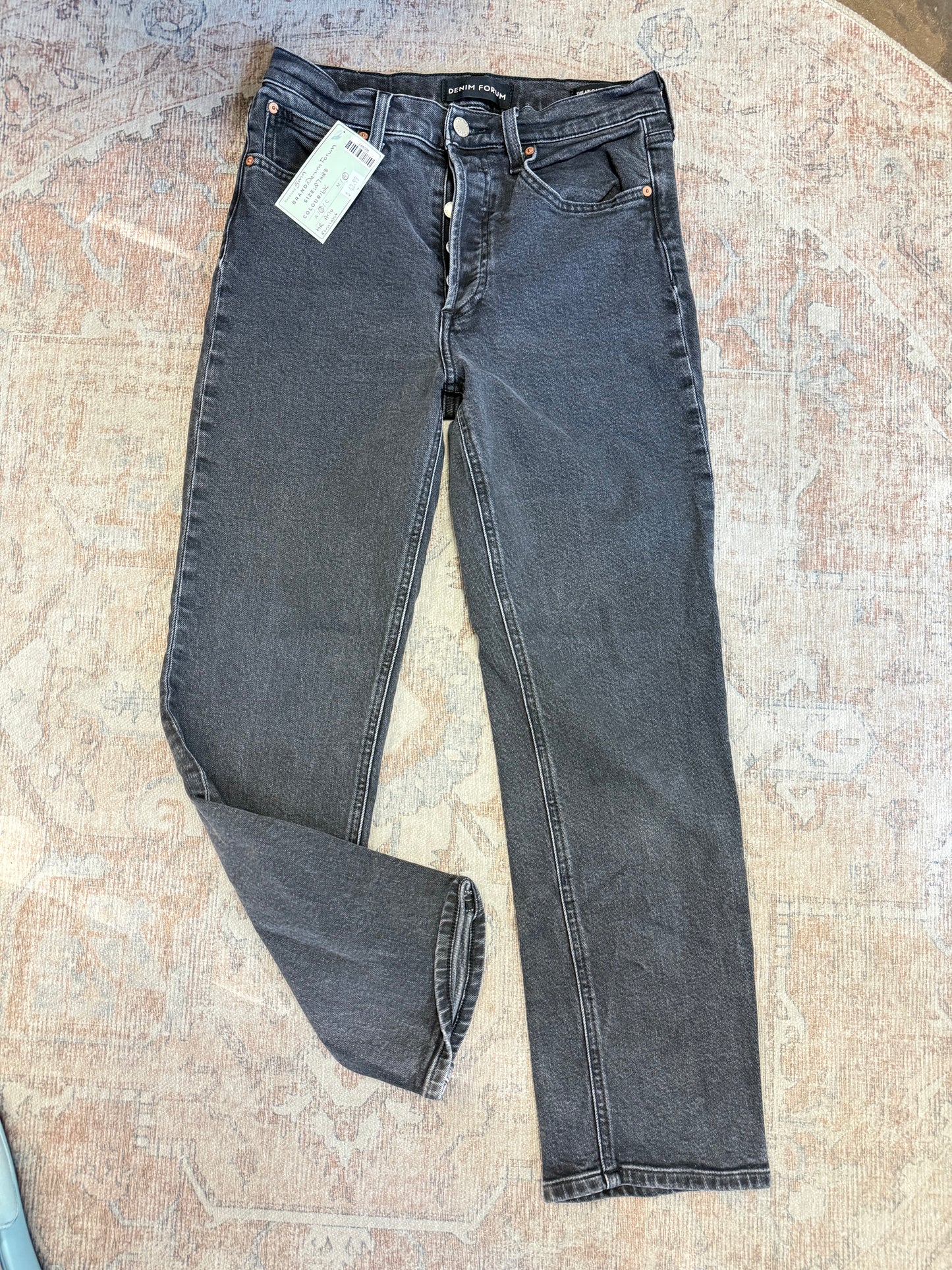 Denim Forum Arlo Straight HR Jeans (27x28)