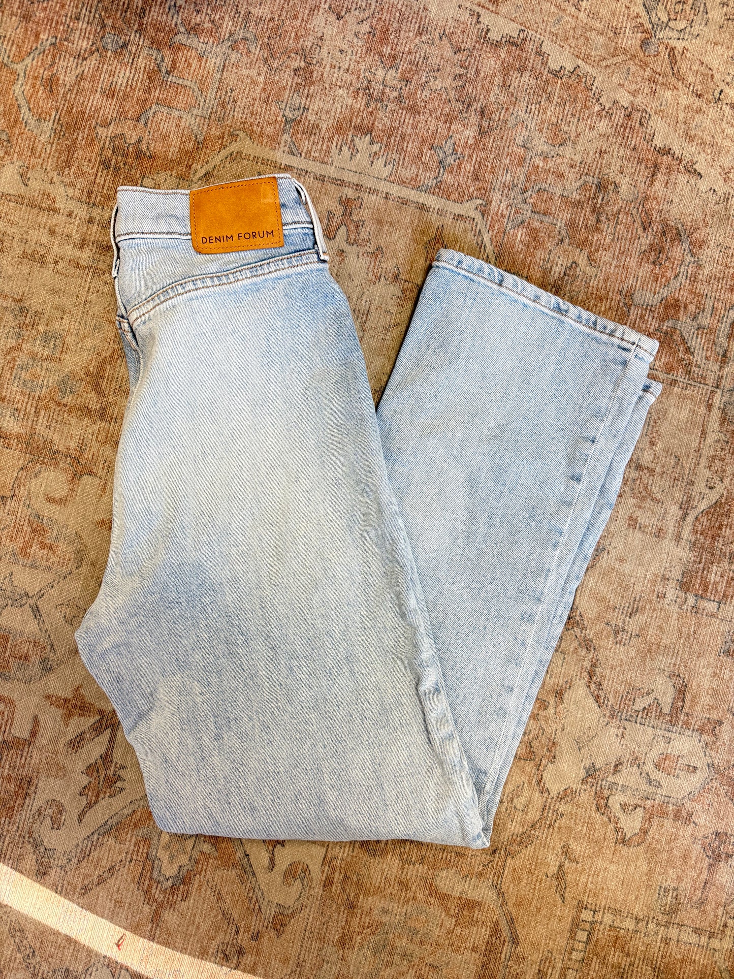 Denim Forum Retro Cheeky Straight HR Jeans (28x28)