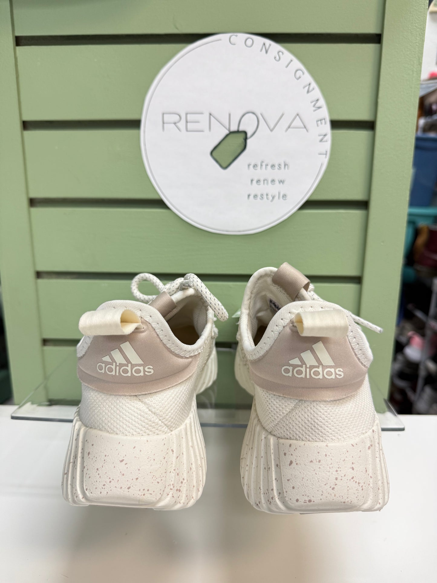 Adidas Kaptir Flow Runners (Womens 6.5)