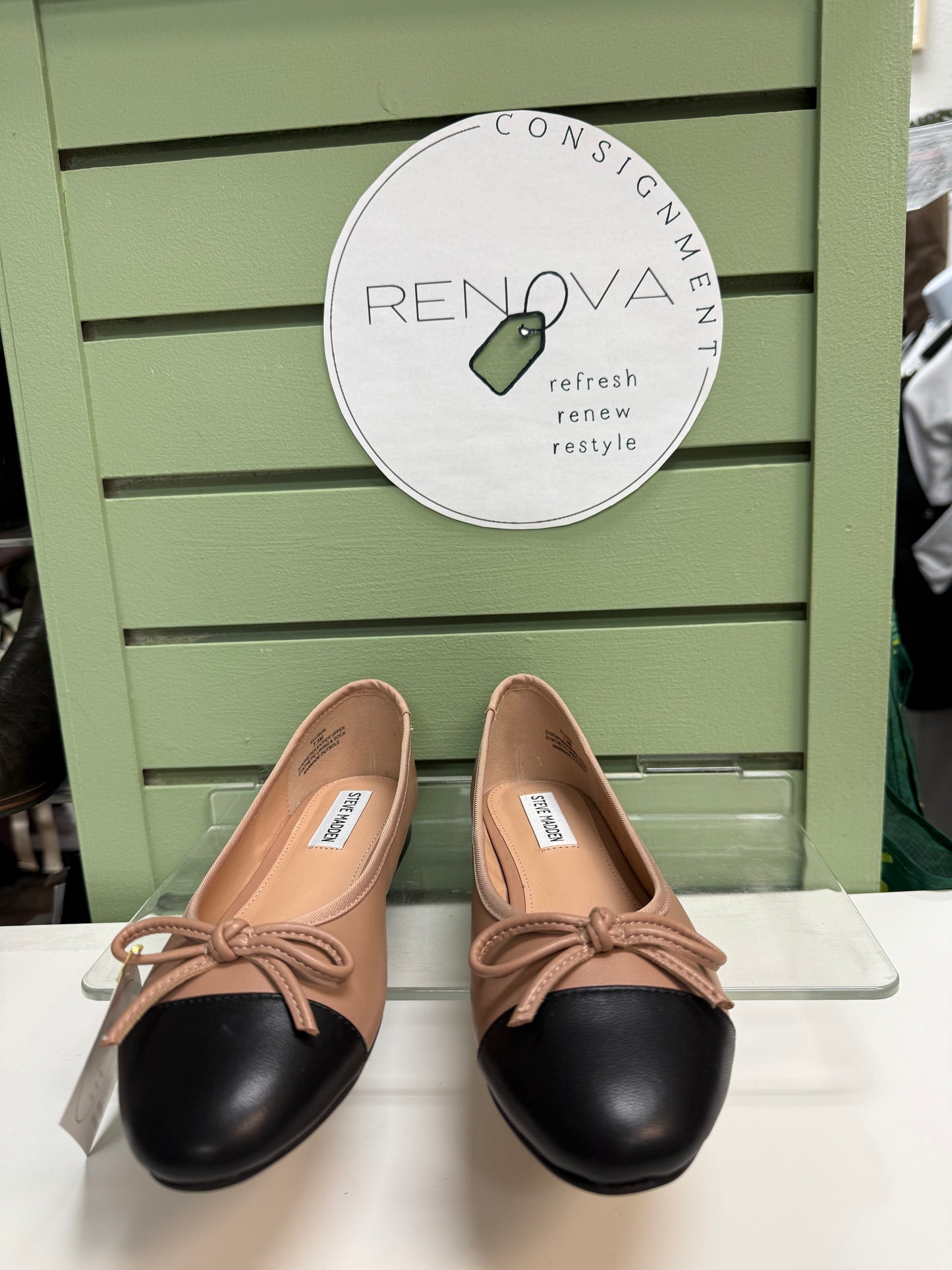 Steve Madden Ellison Flats (Womens 7.5)