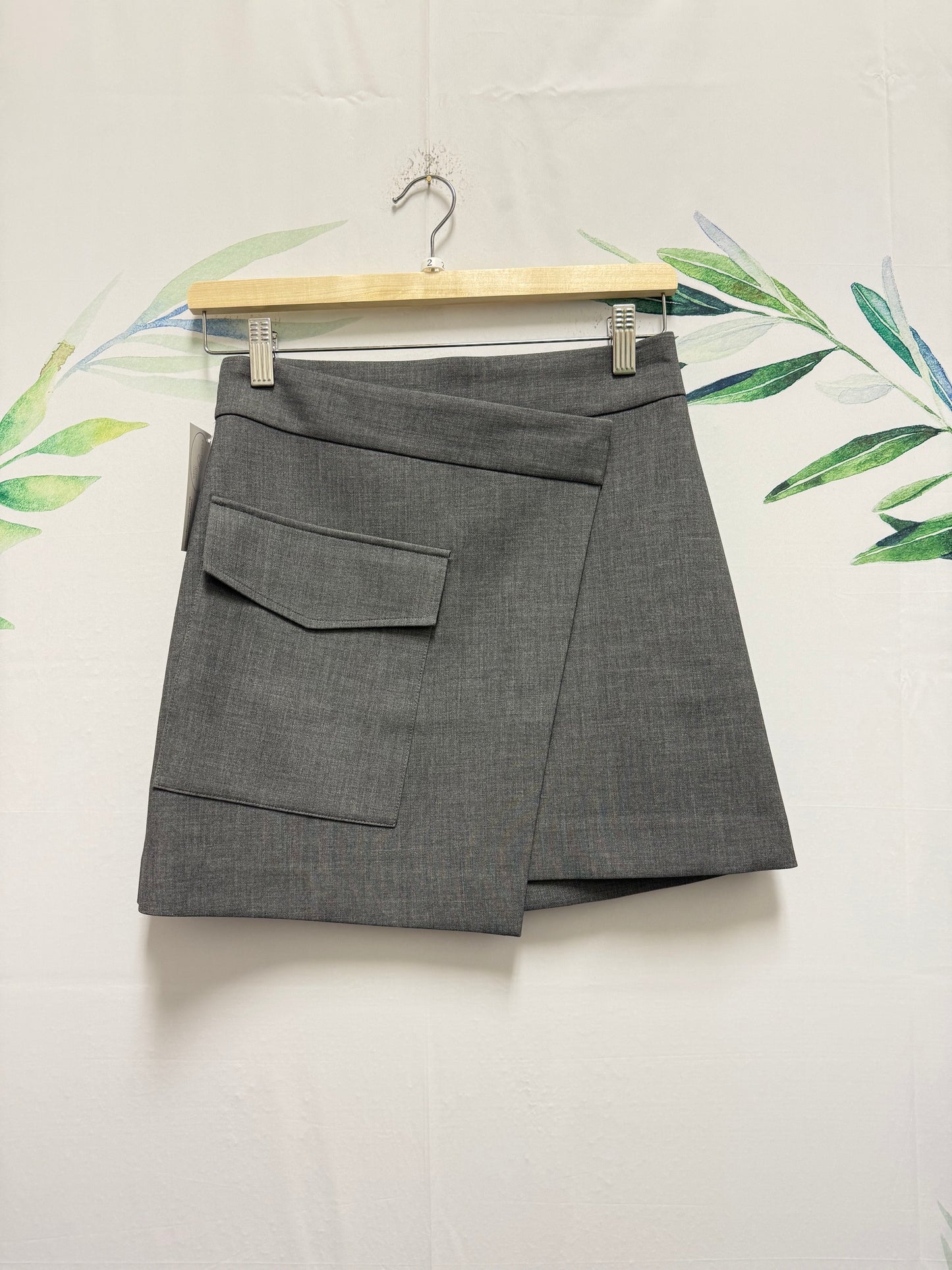 Aritzia Babaton Happy Hour Skirt (2)