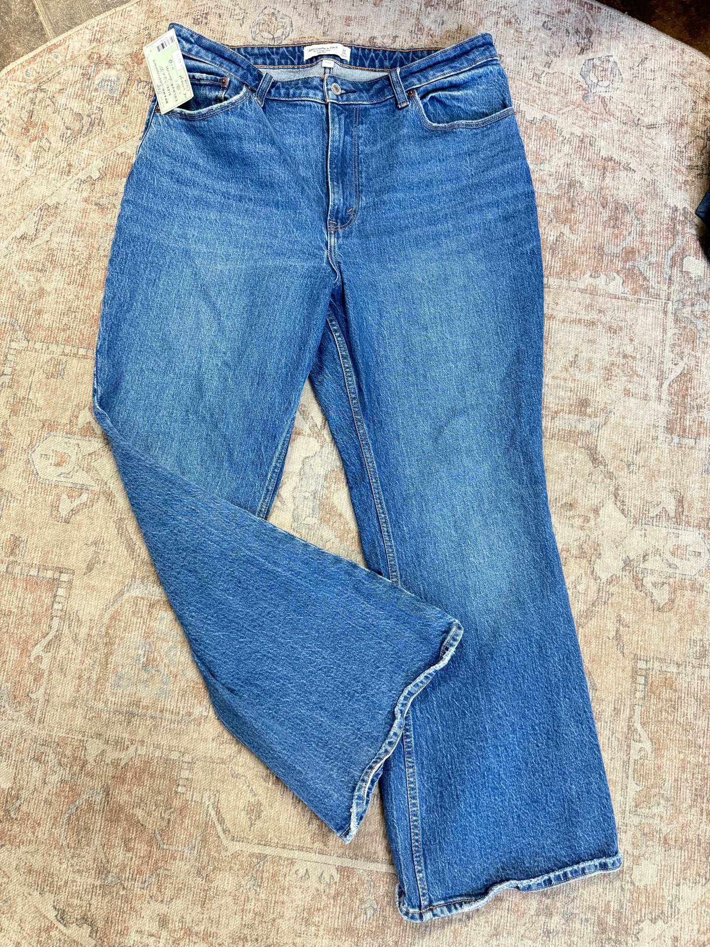 Abercrombie Vintage Flare HR Jeans (32x30)