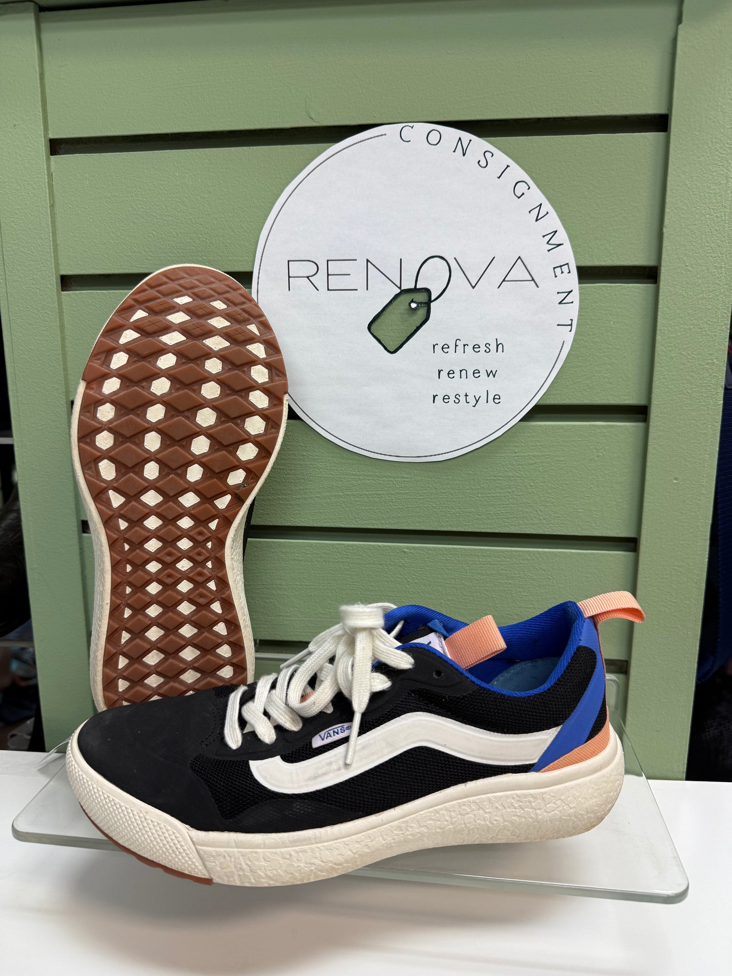 CLEARANCE Vans Runners (Womens 7)