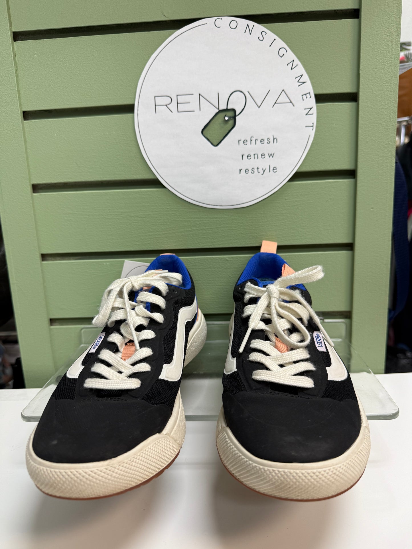 CLEARANCE Vans Runners (Womens 7)