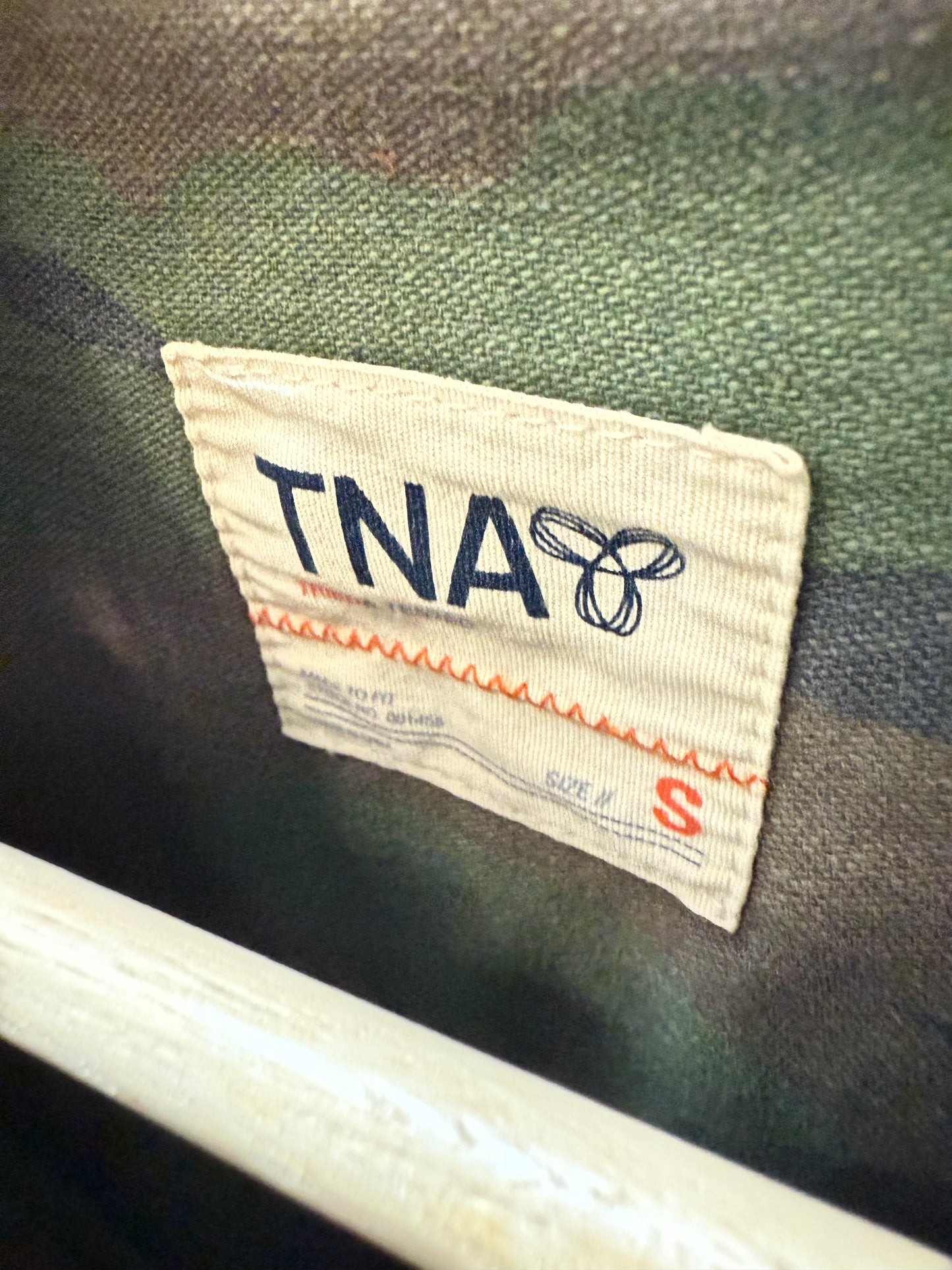 Aritzia TNA Button Down (S)