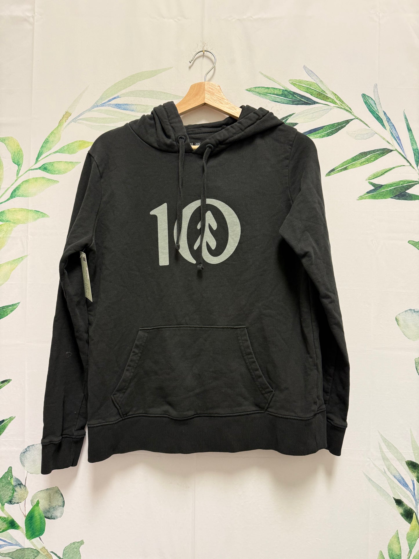 Ten Tree Graphic Hoodie (M)
