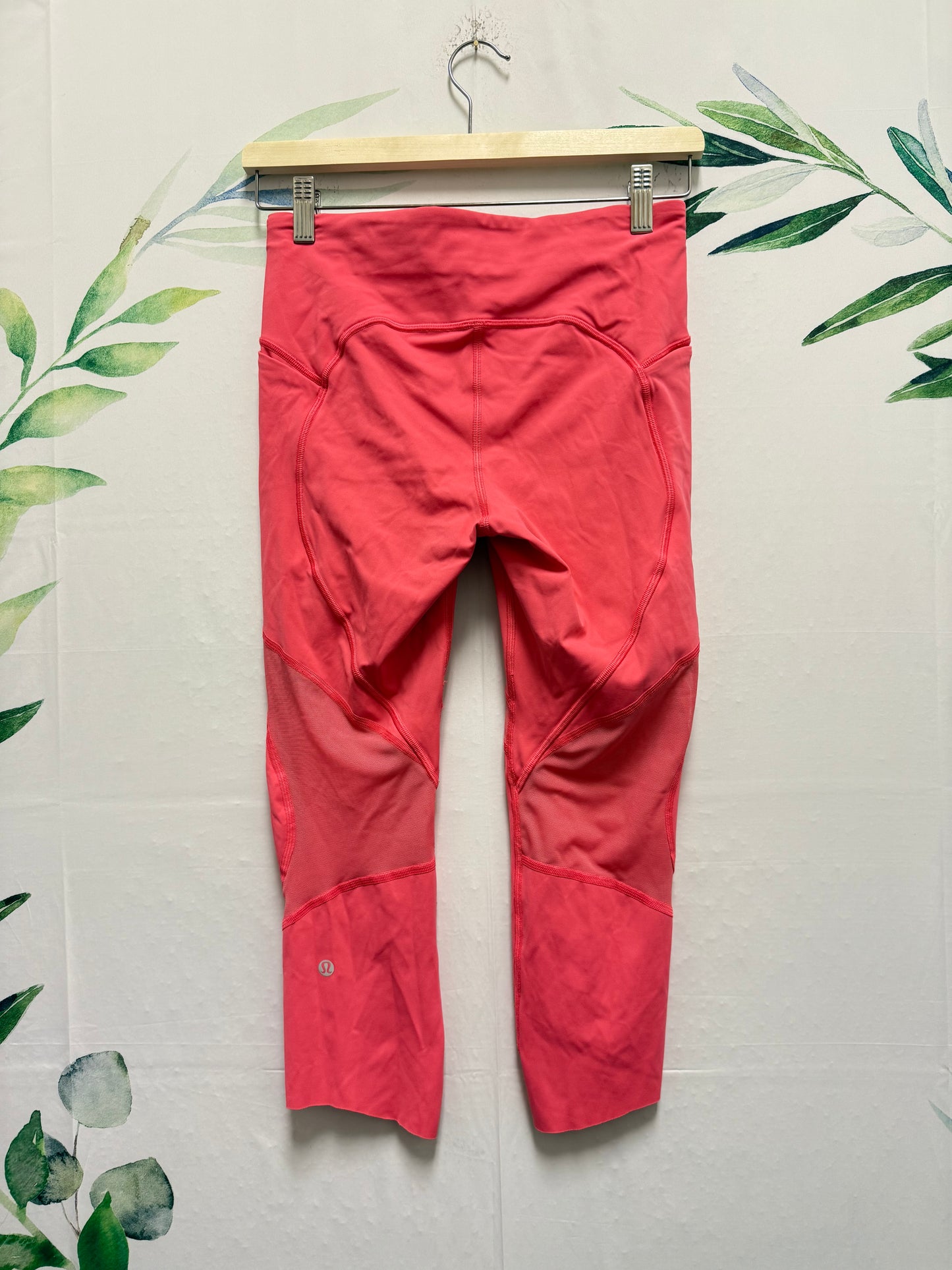 Lululemon On Pace HR Crop 21” (6)