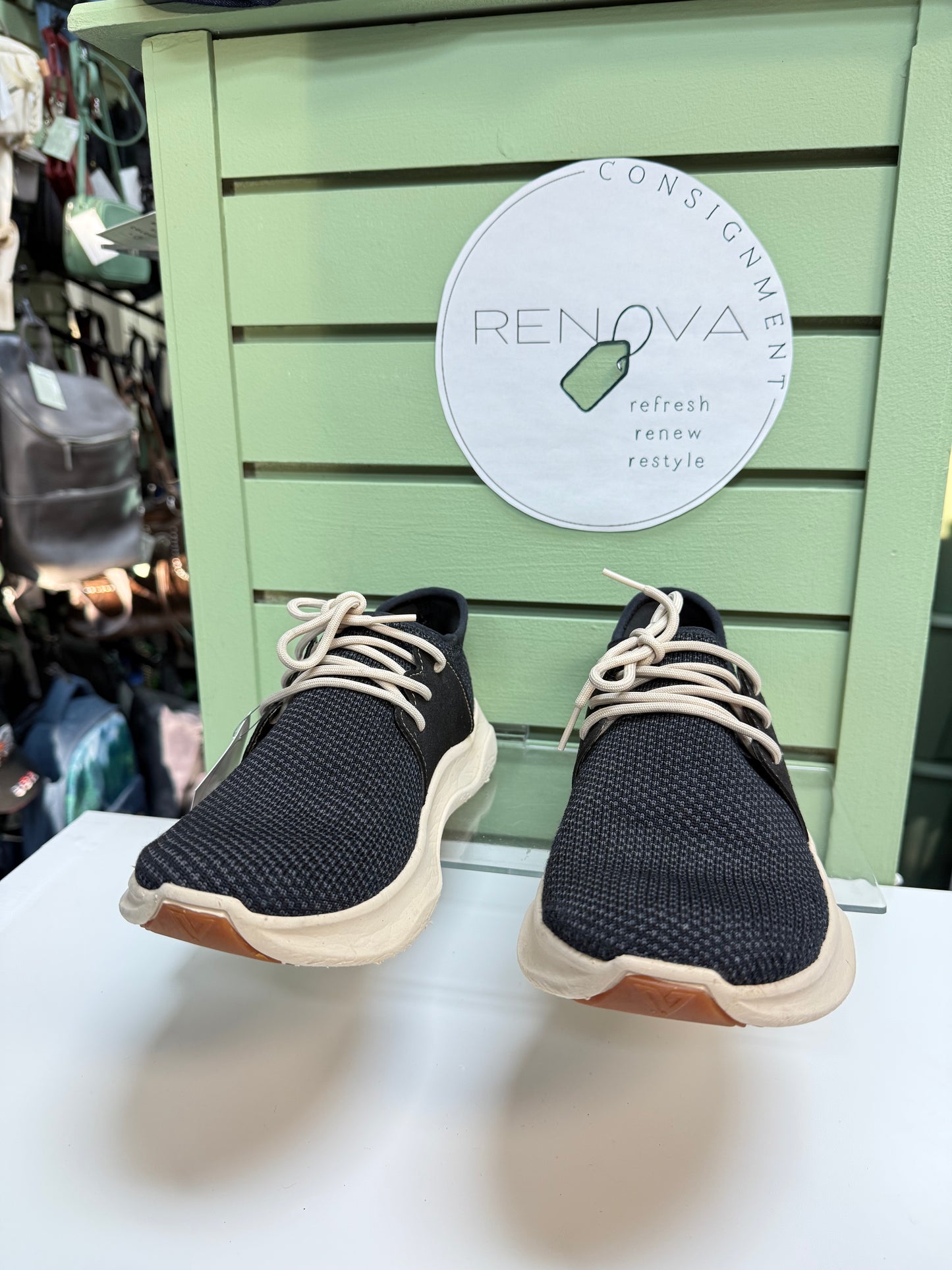 Vessi Everyday Runners (Womens 9)