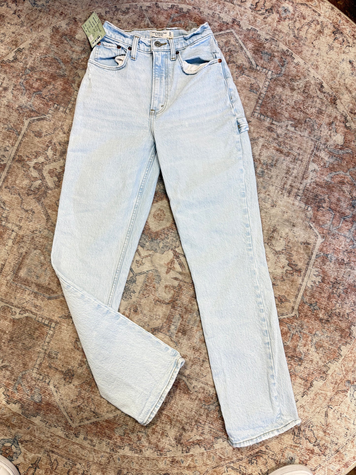 Abercrombie ‘90s Straight Ultra HR Jeans (24x30)