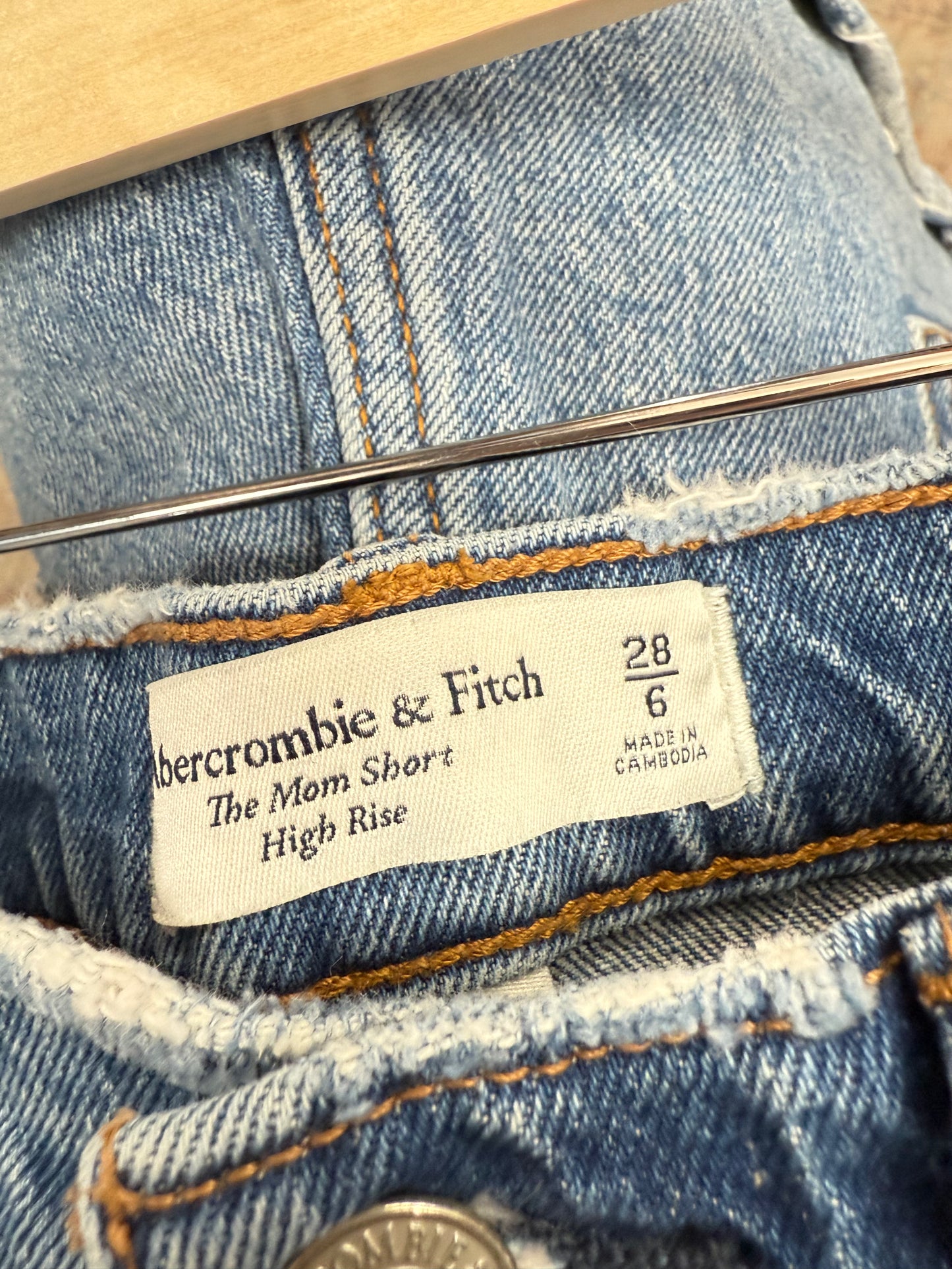 Abercrombie The Mom HR Shorts (28)