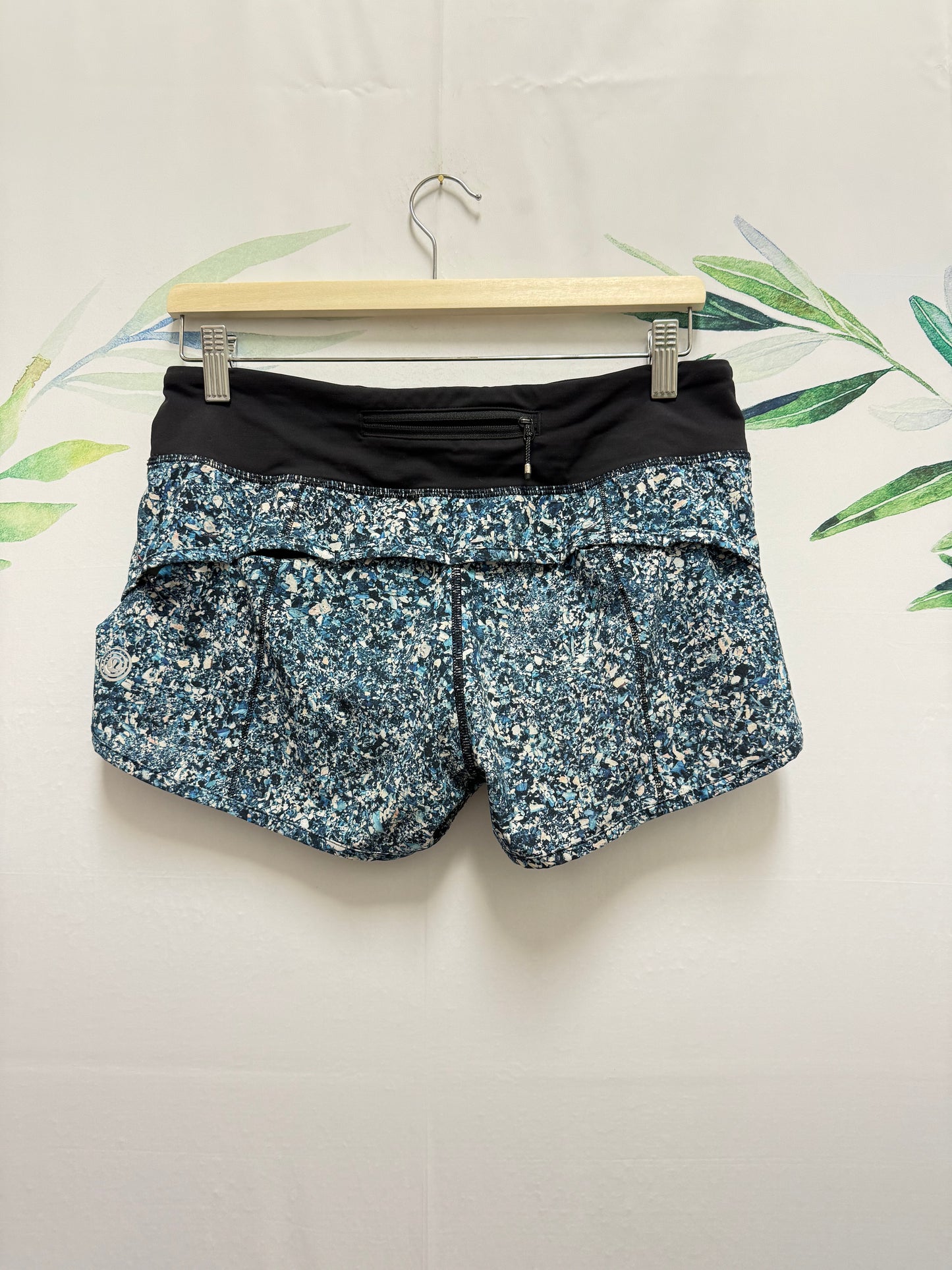 Lululemon Speed LR Short 2.5” (6)