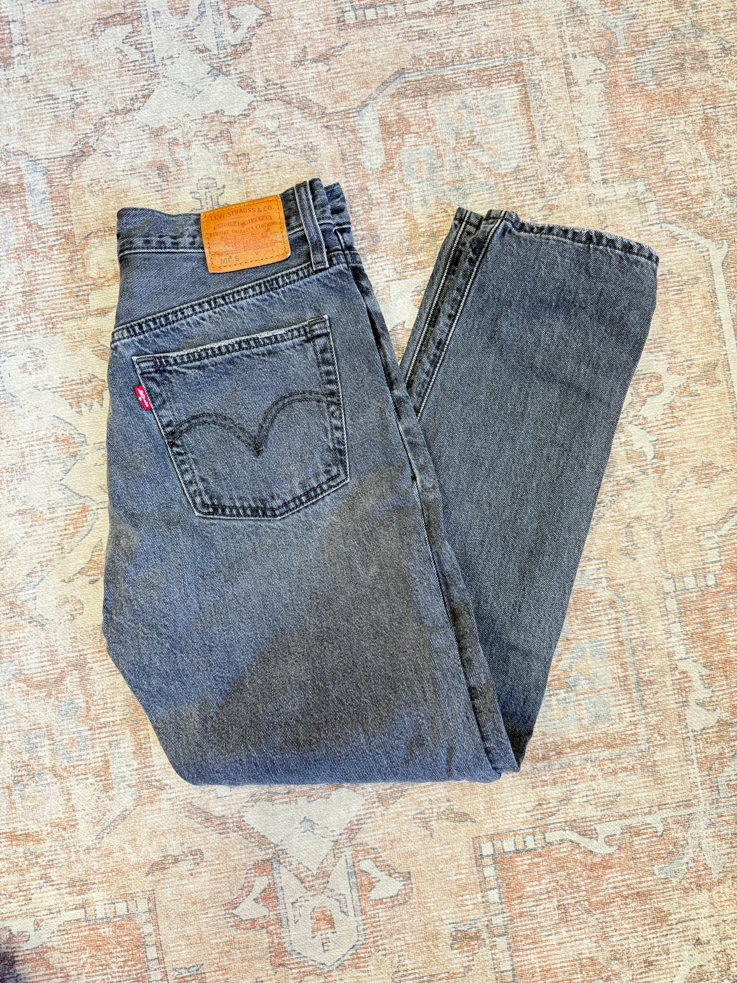 Levi 501 Skinny HR Jeans (26x28)