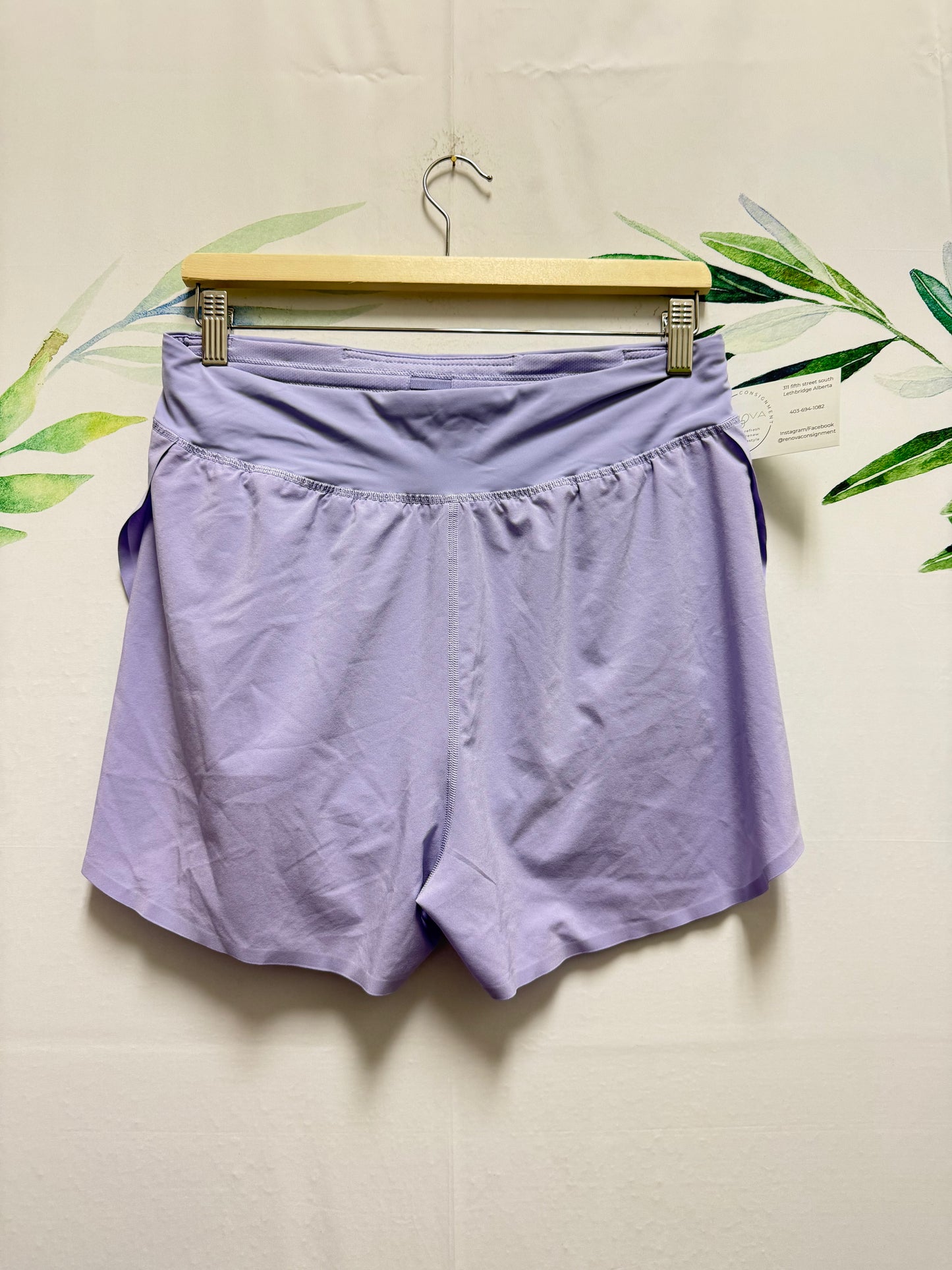 Lululemon Fast & Free HR Short 3” (6/8)