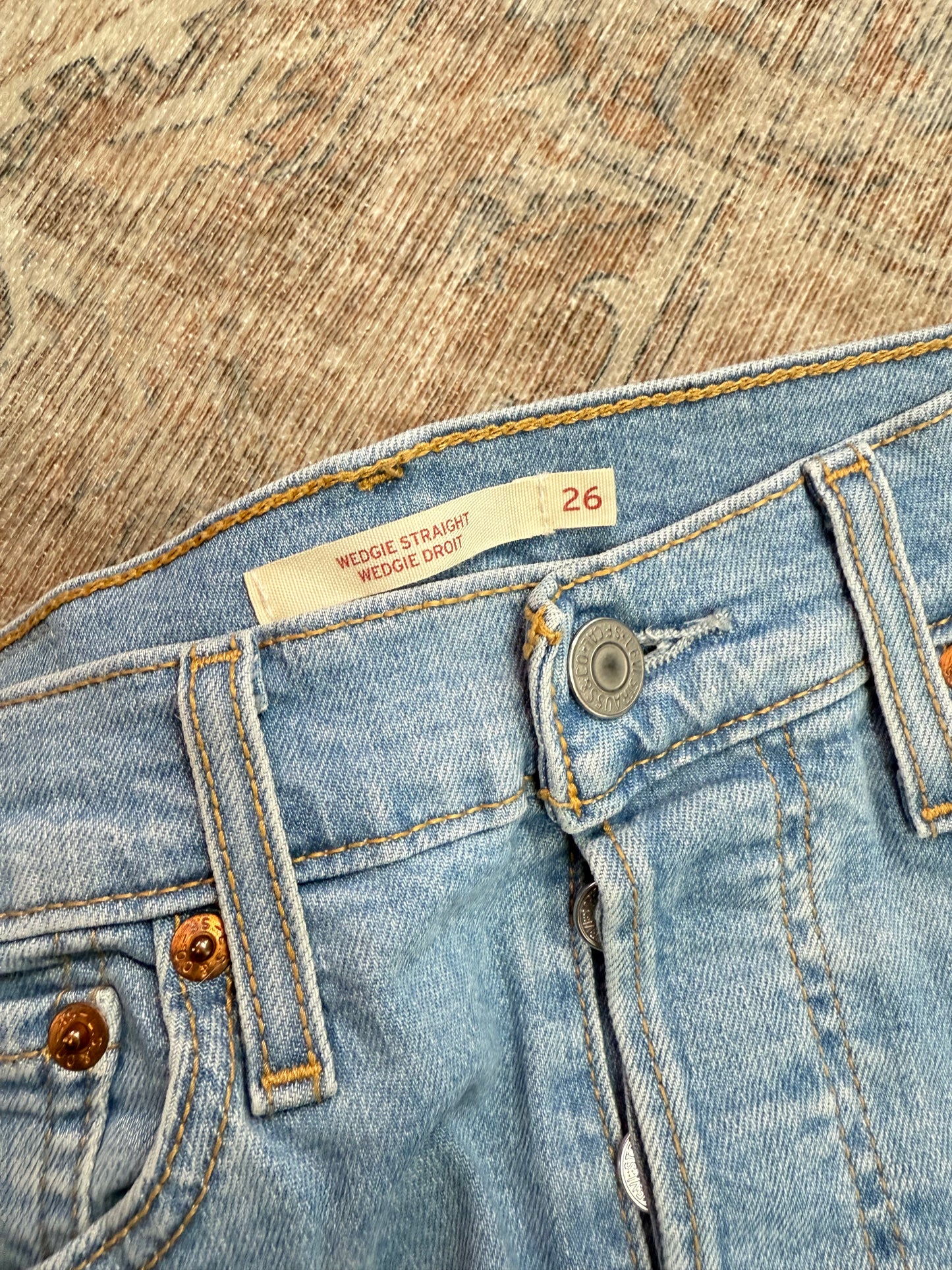 Levi Wedgie Straight HR Jeans (26x26)