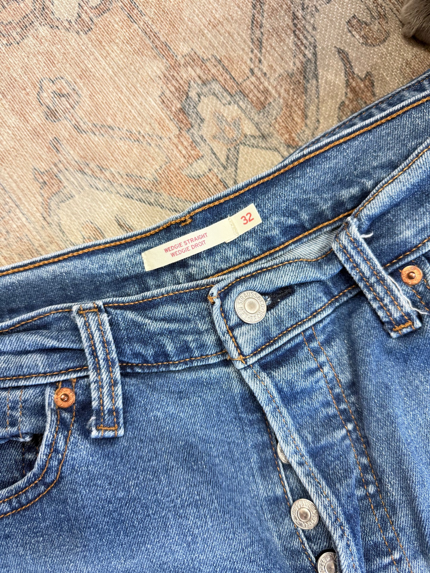 Levi Wedgie Straight HR Jeans (32x28)