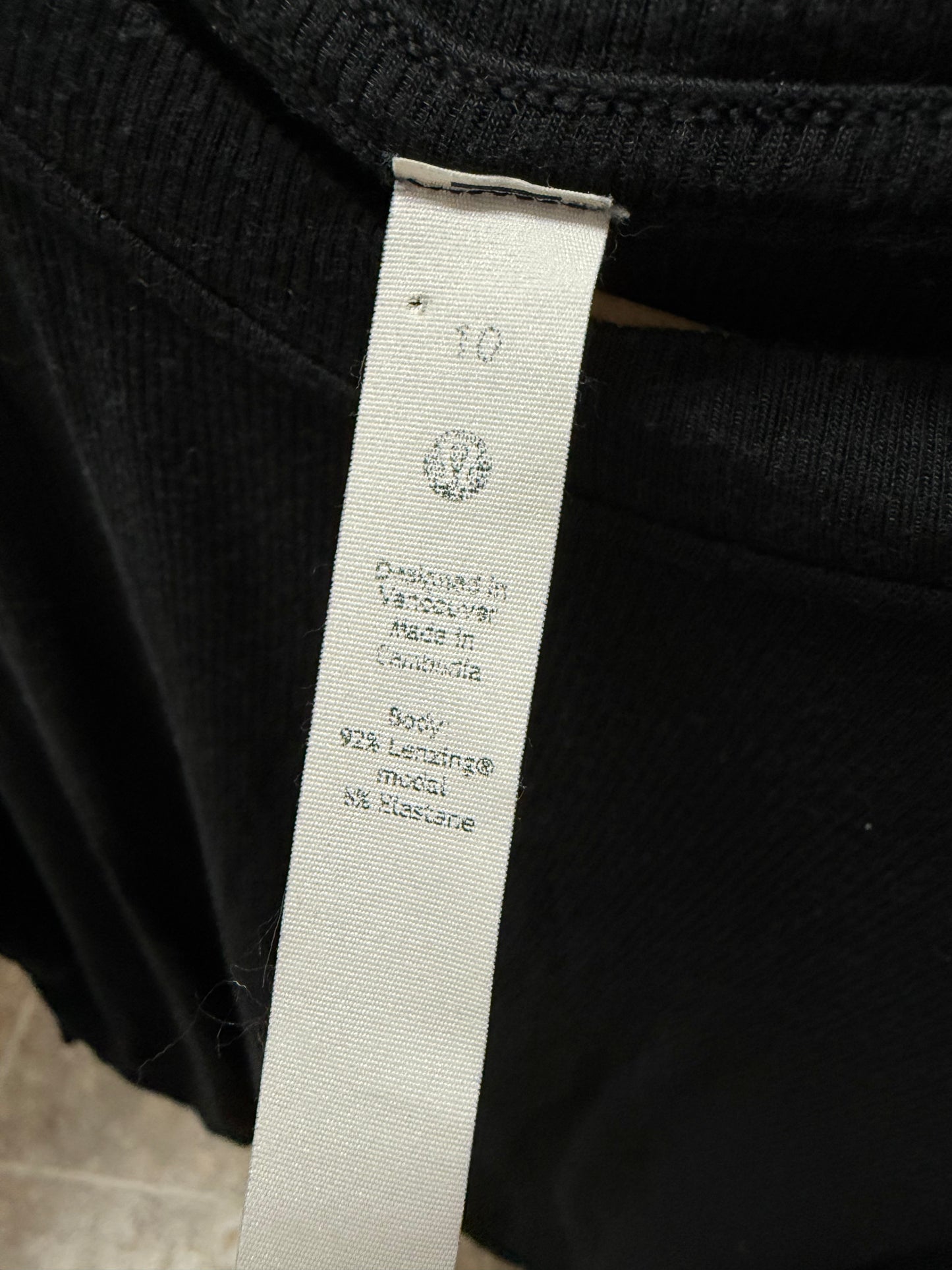 Lululemon Hold Tight Cinch Tee (10)