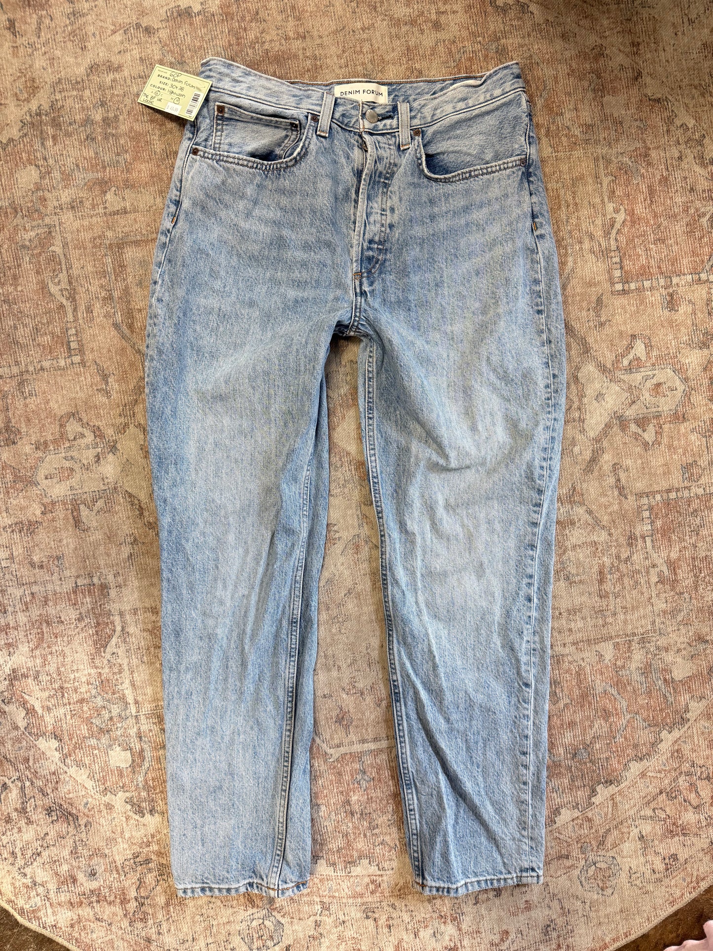 Denim Forum The Boyfriend Loose HR Jeans (30x28)