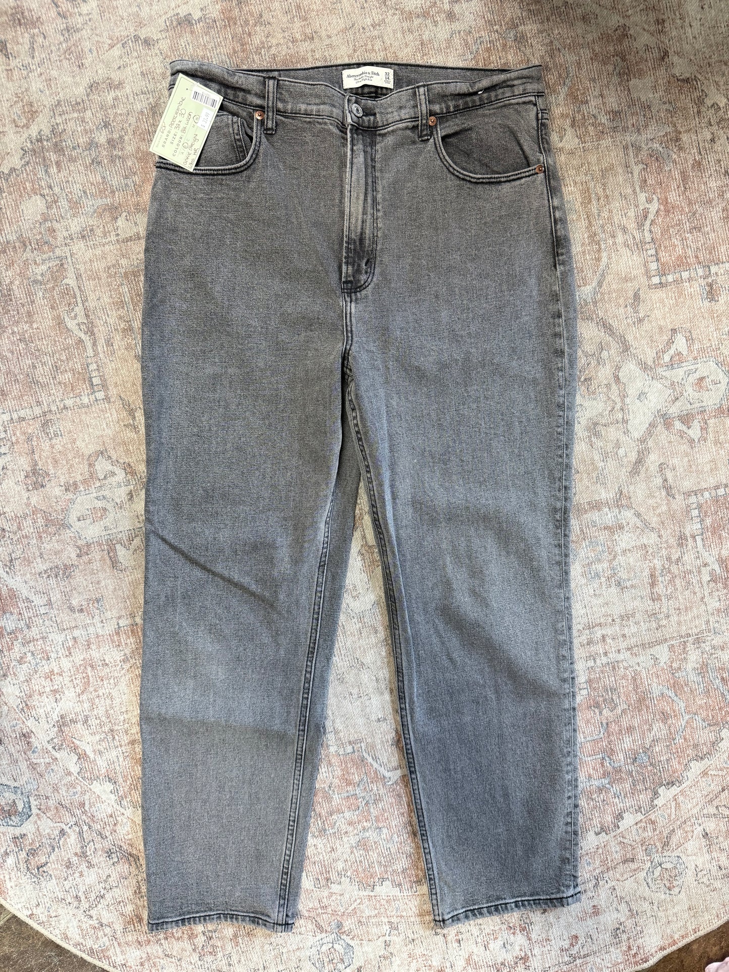 Abercrombie Ankle Straight Ultra HR Jeans (32x30)