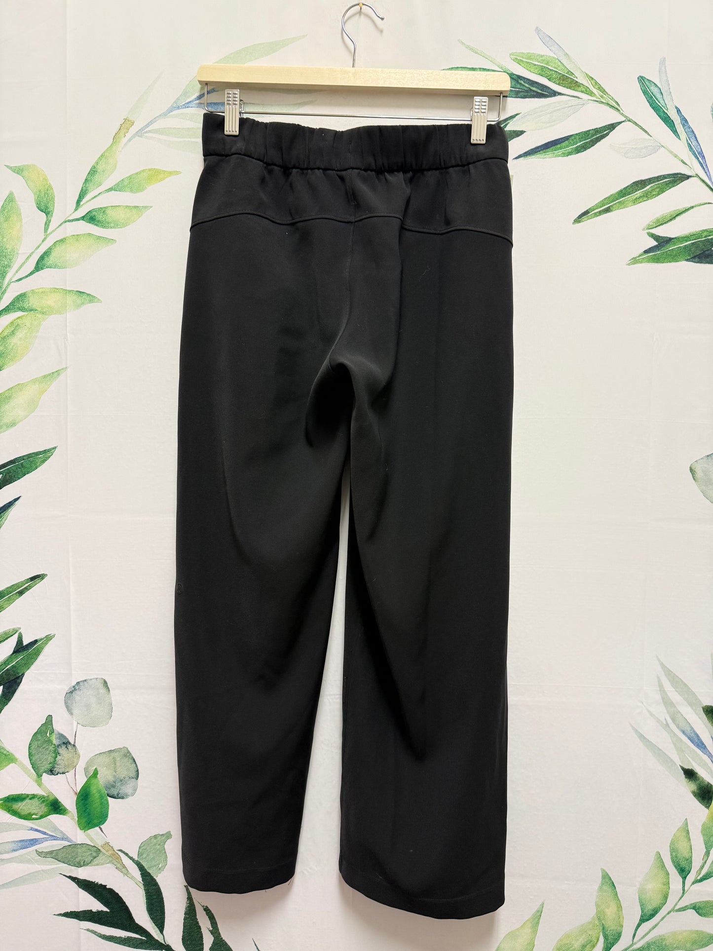 Lululemon On The Fly Wide Leg MR Pant 26” (4)