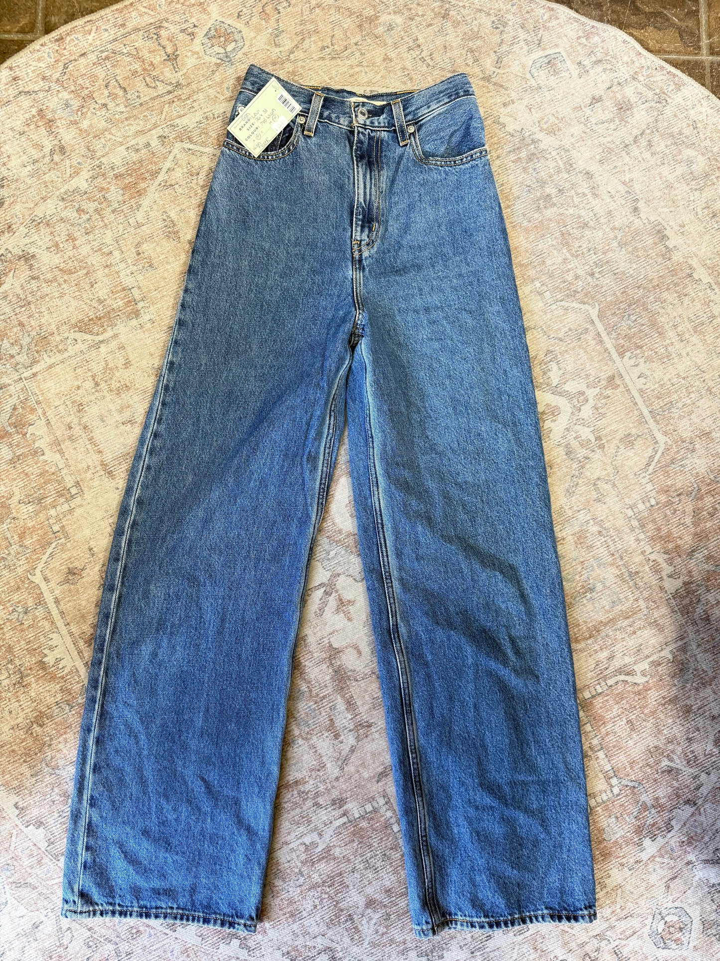 Levi’s High Loose HR Jeans (26x31)