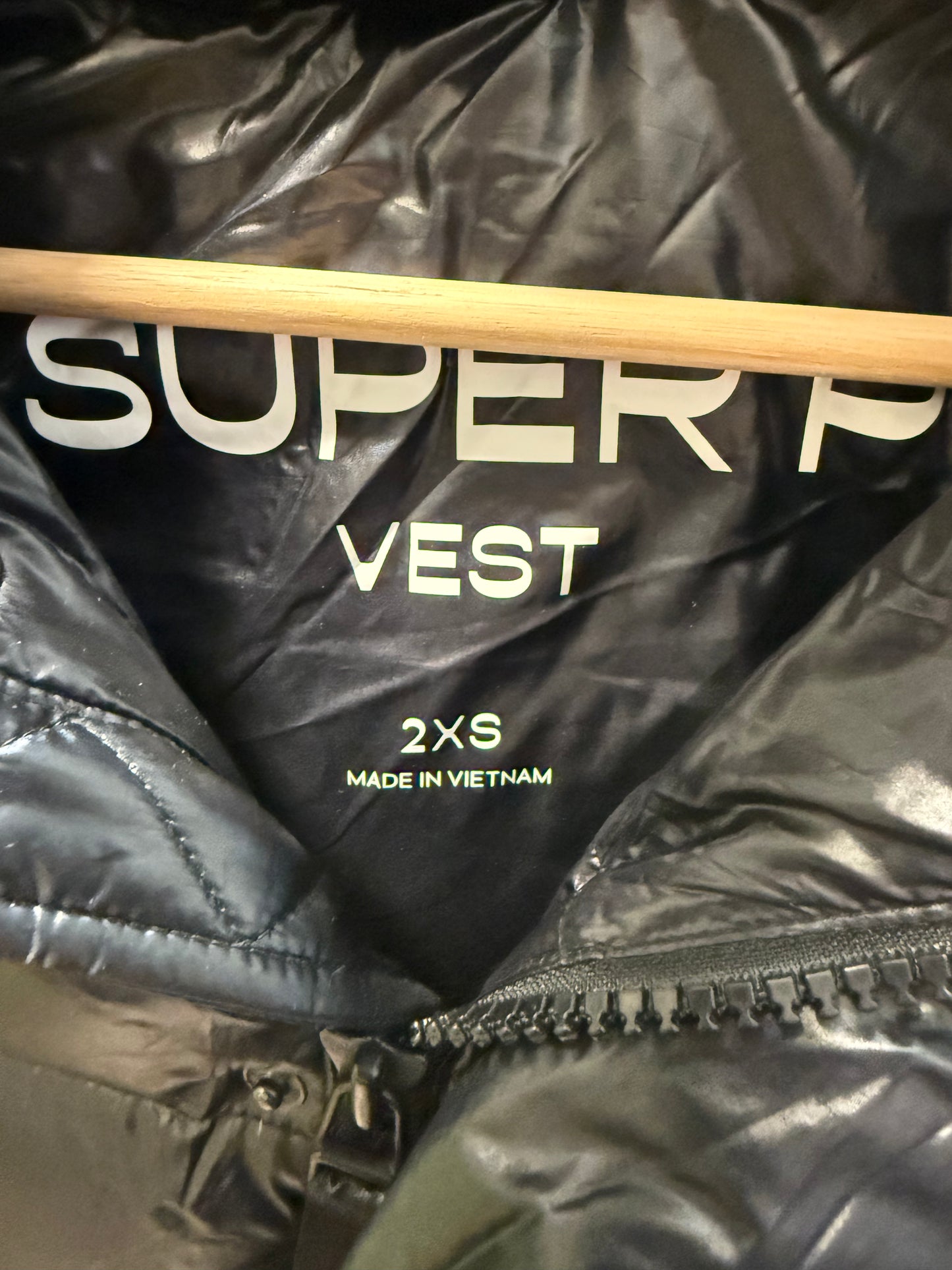 Aritzia Super Puff Gloss Vest (2XS)