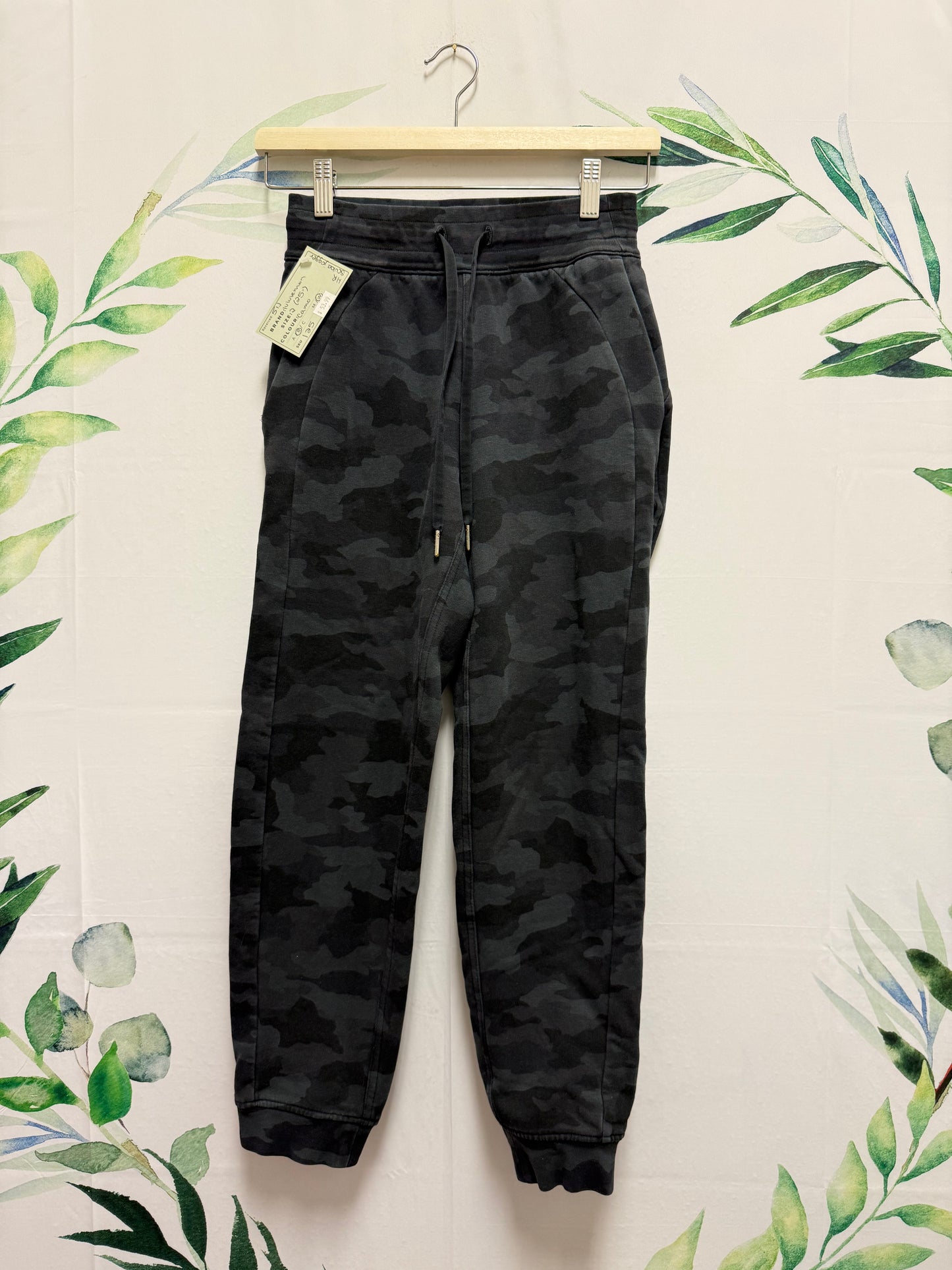 Lululemon Scuba HR Jogger 26” (2)