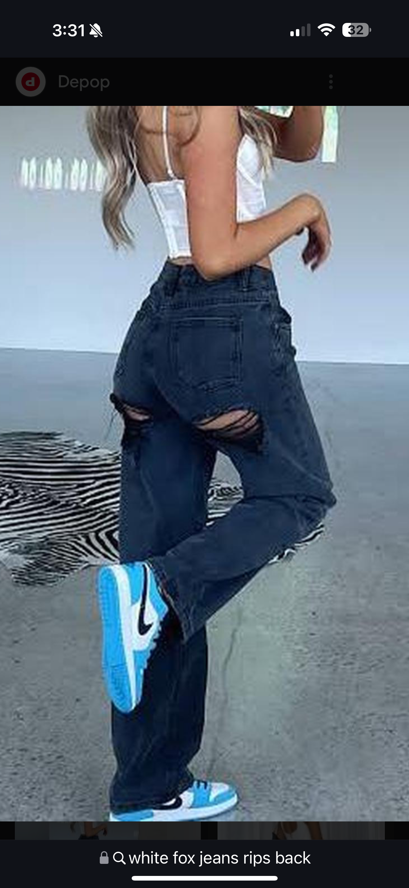 White Fox On Replay HR Straight Jeans (Small x 32”)