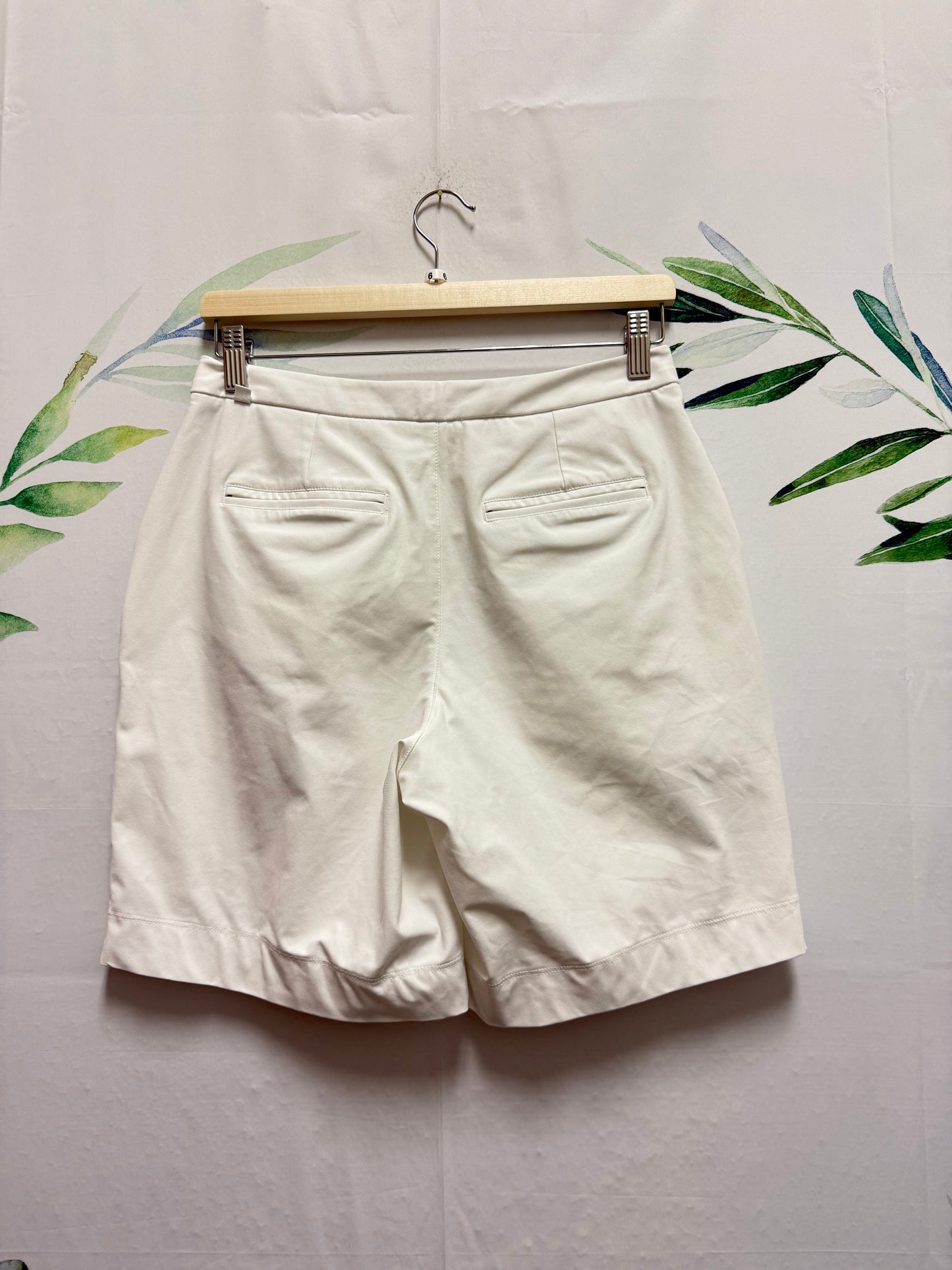 Lululemon Long Story MR Short 8” (6)