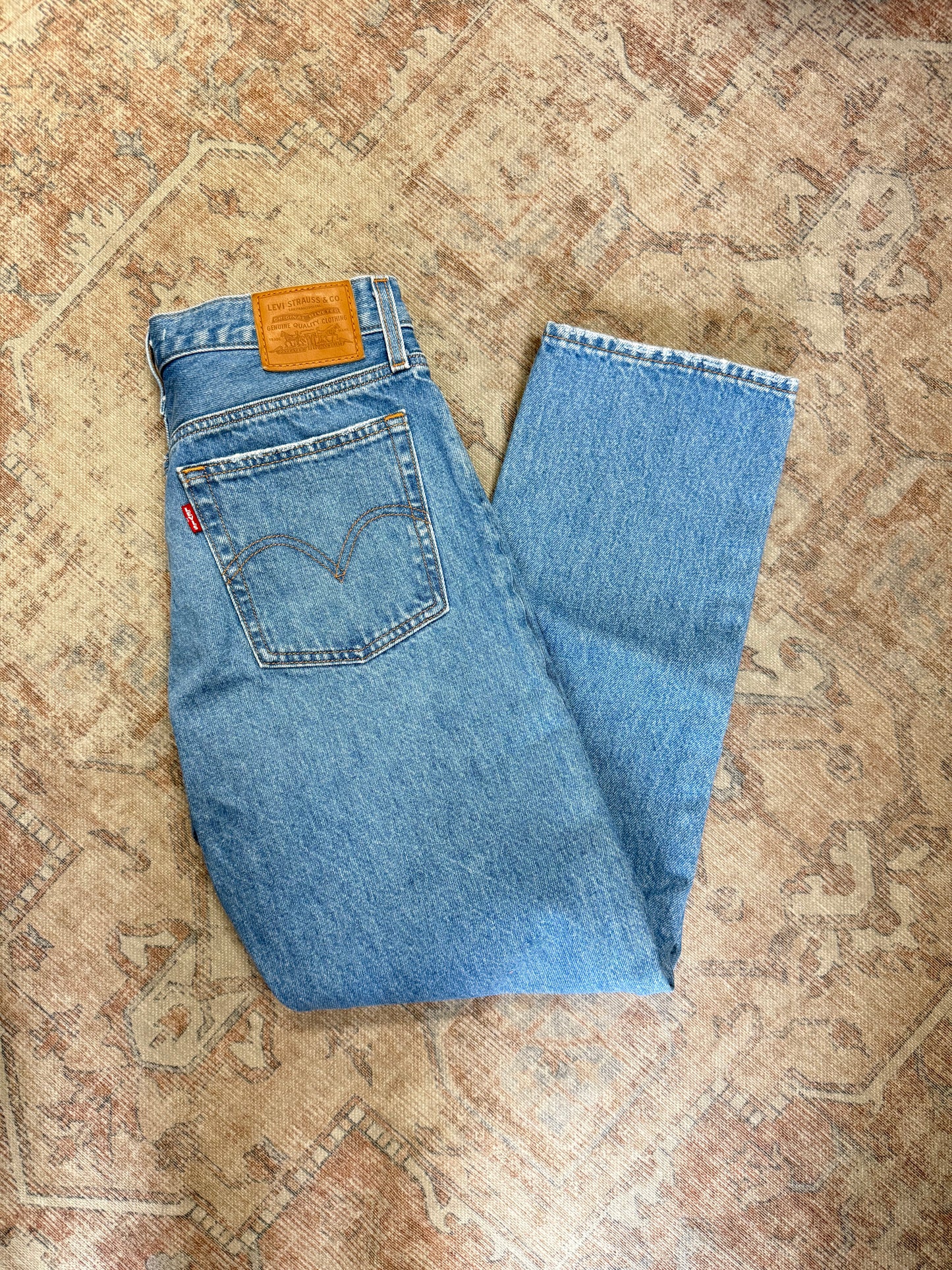 Levi’s Wedgie Straight HR Jeans (28x28)