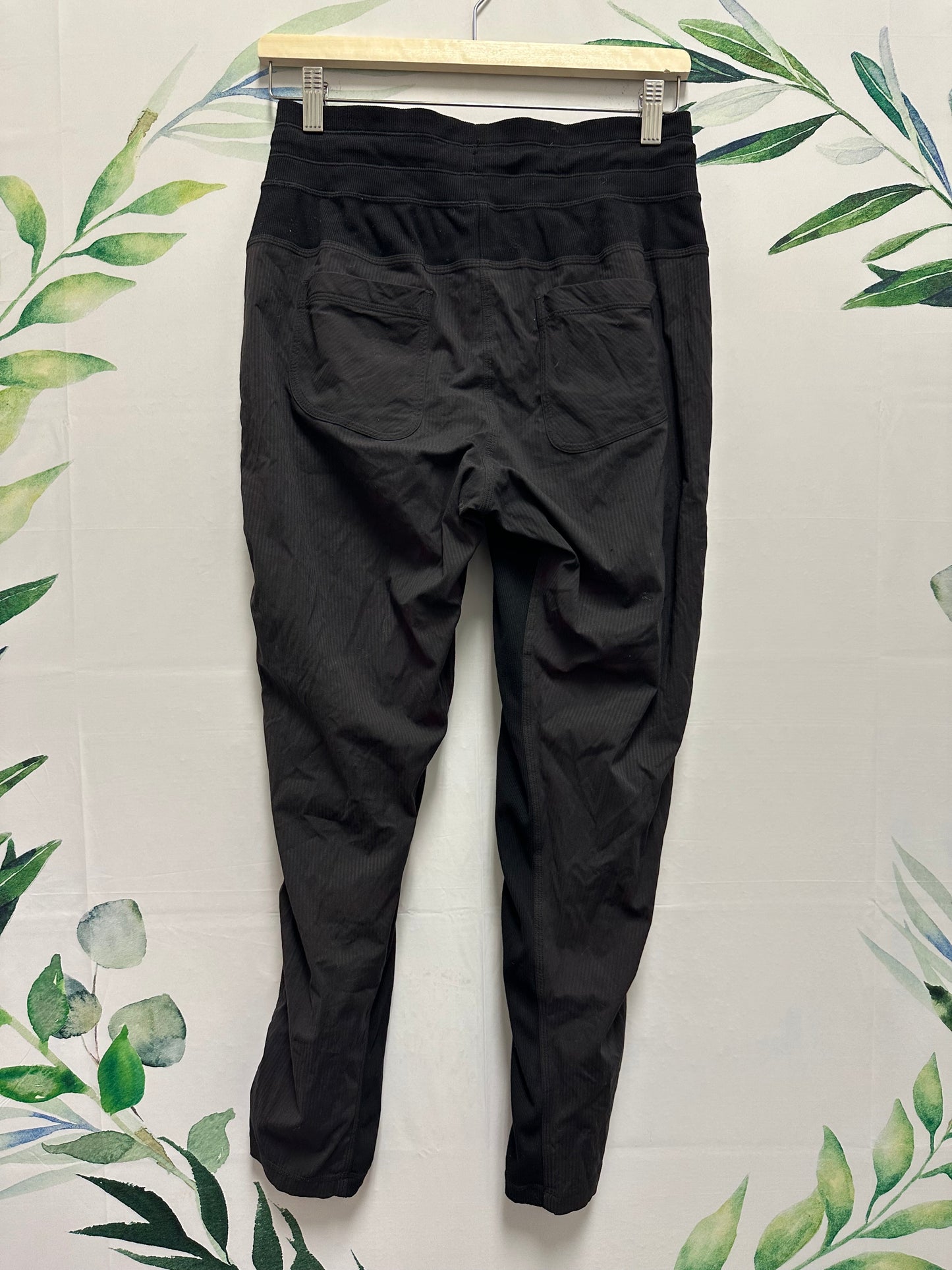 Lululemon Street to Studio MR Pant 25” (6)