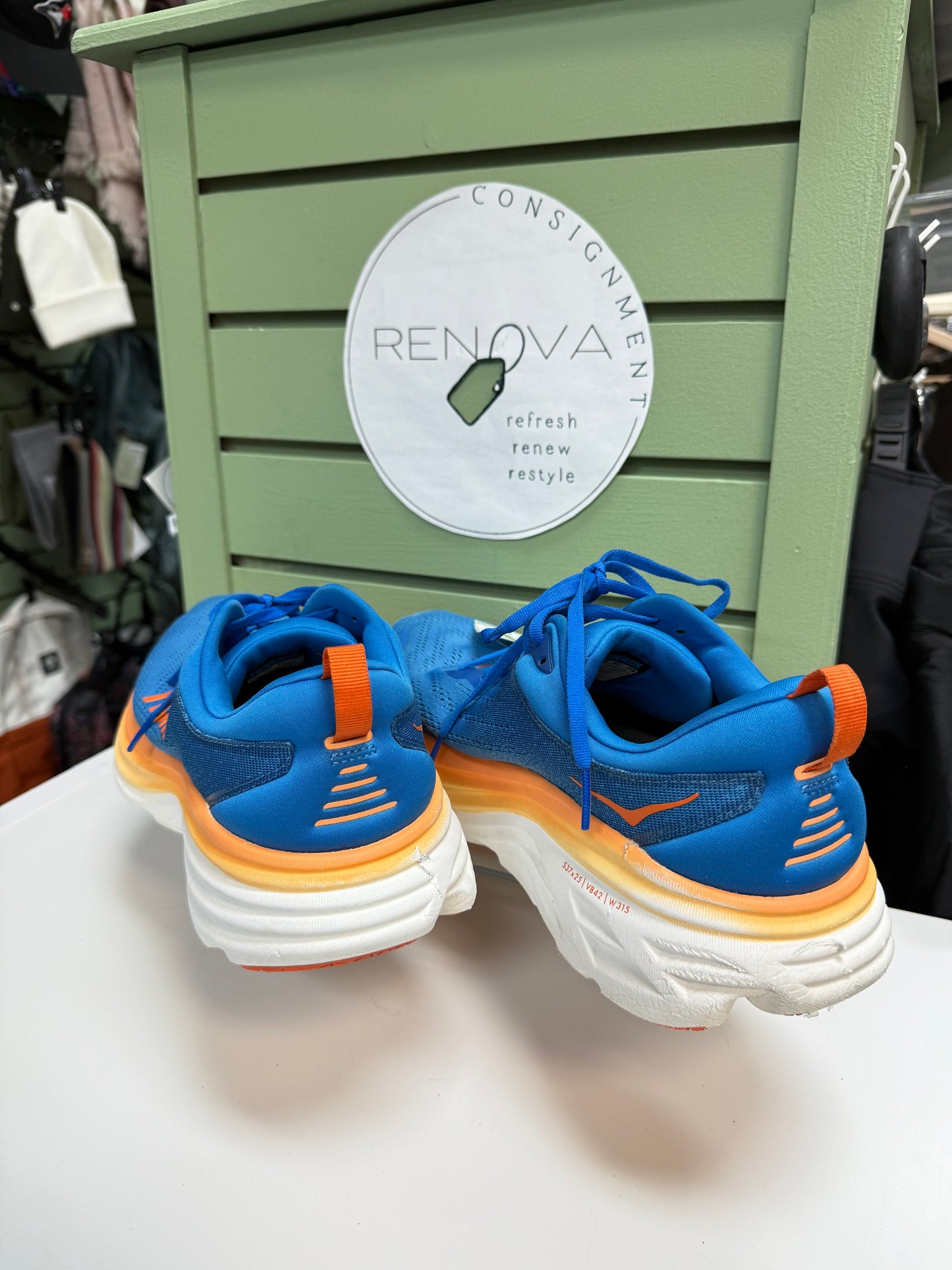 Hoka Bondi 8 Runners (Mens 10.5 Wide)