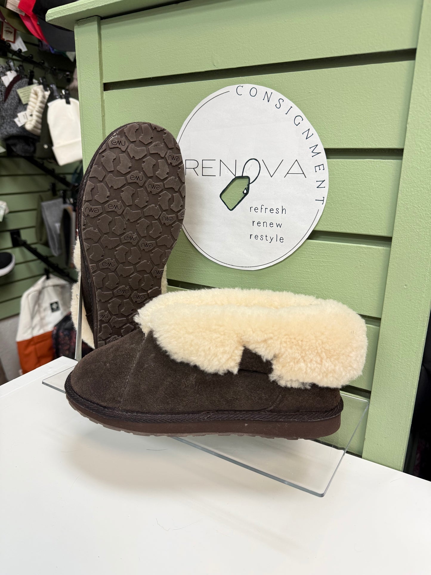 Emu Austrailia Talinga Slipper Boot (Womens 6)