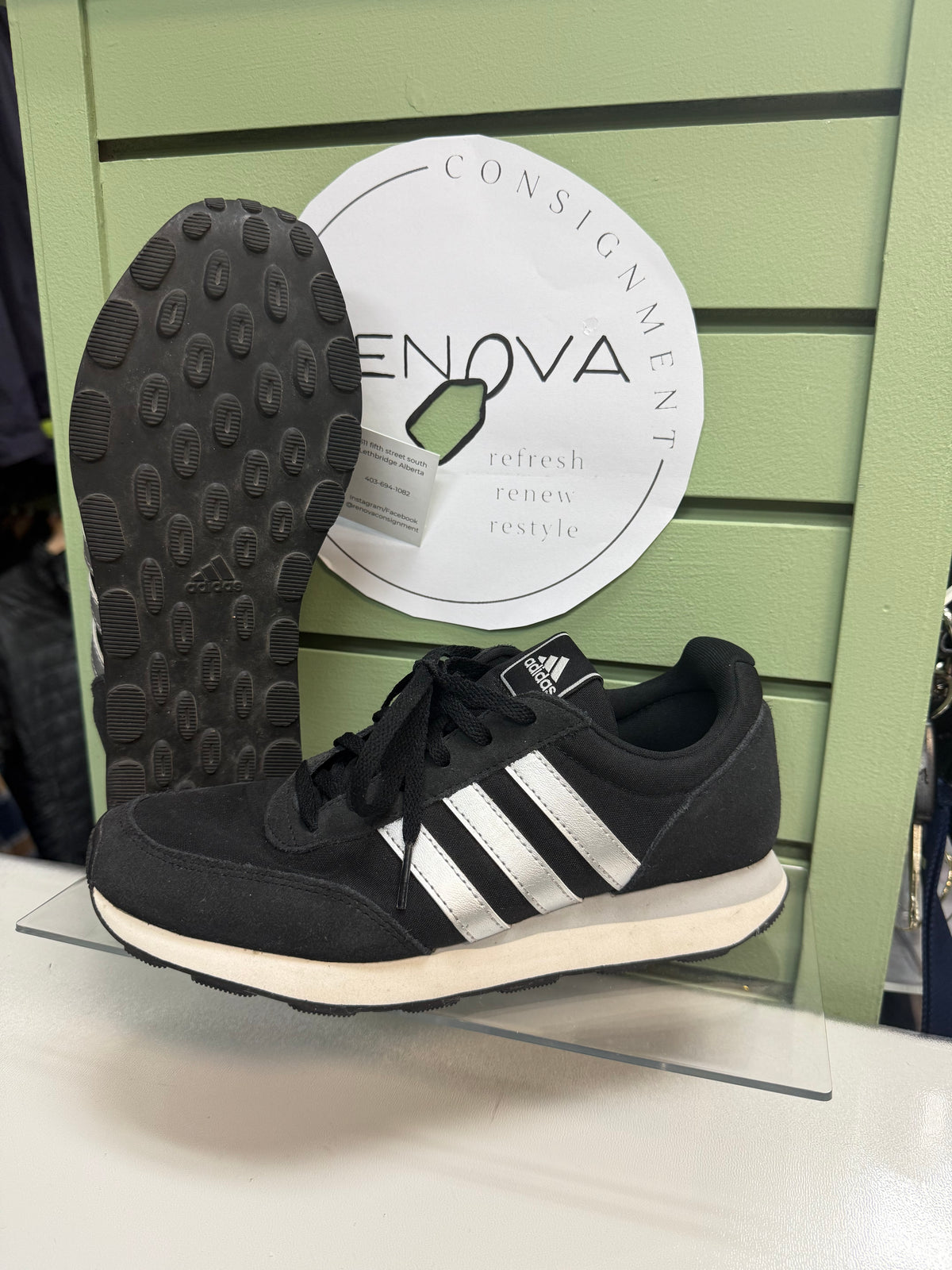 Adidas Sneakers (Womens 8)