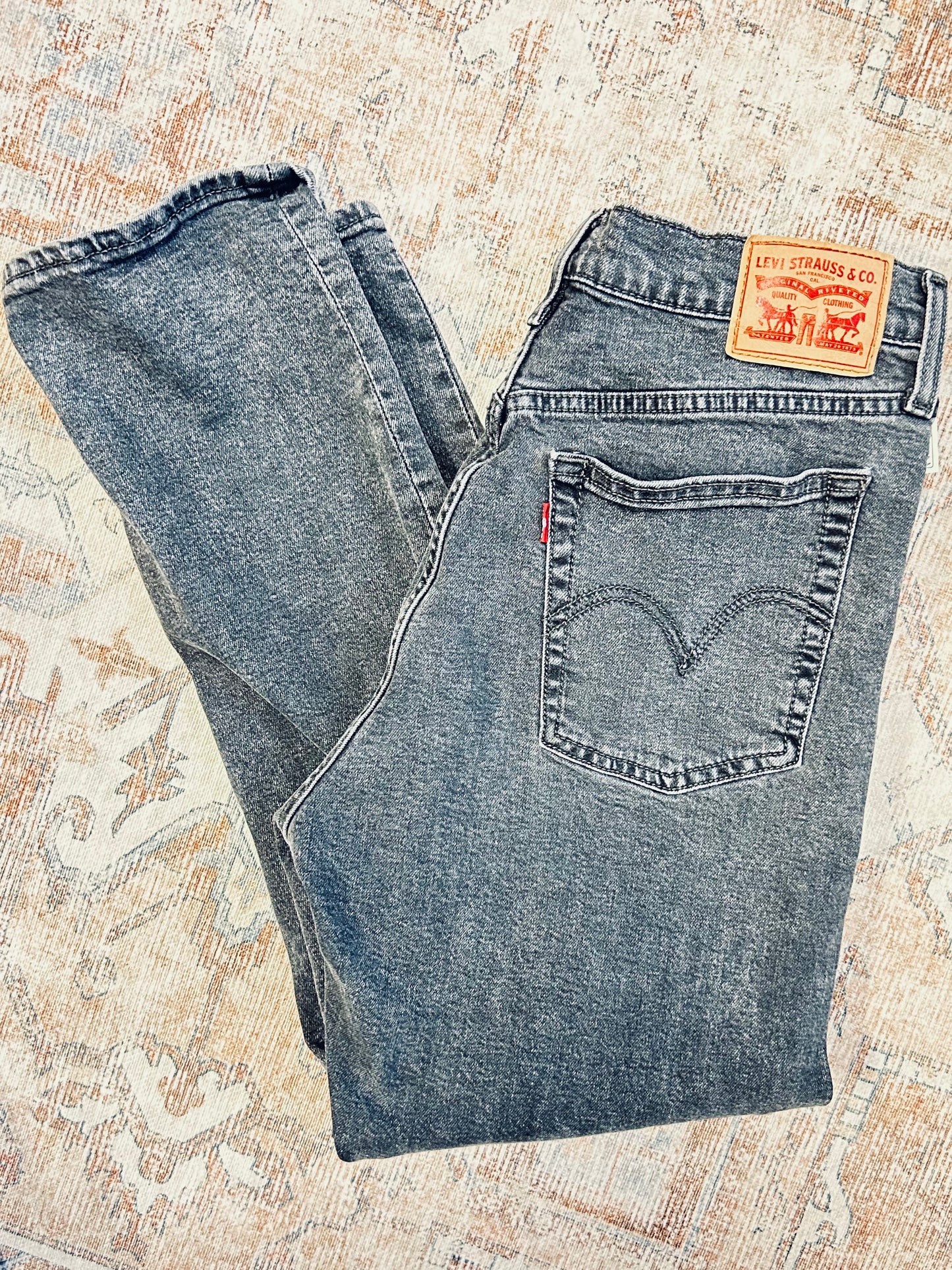 Levi Wedgie Straight HR Jeans (31x28)