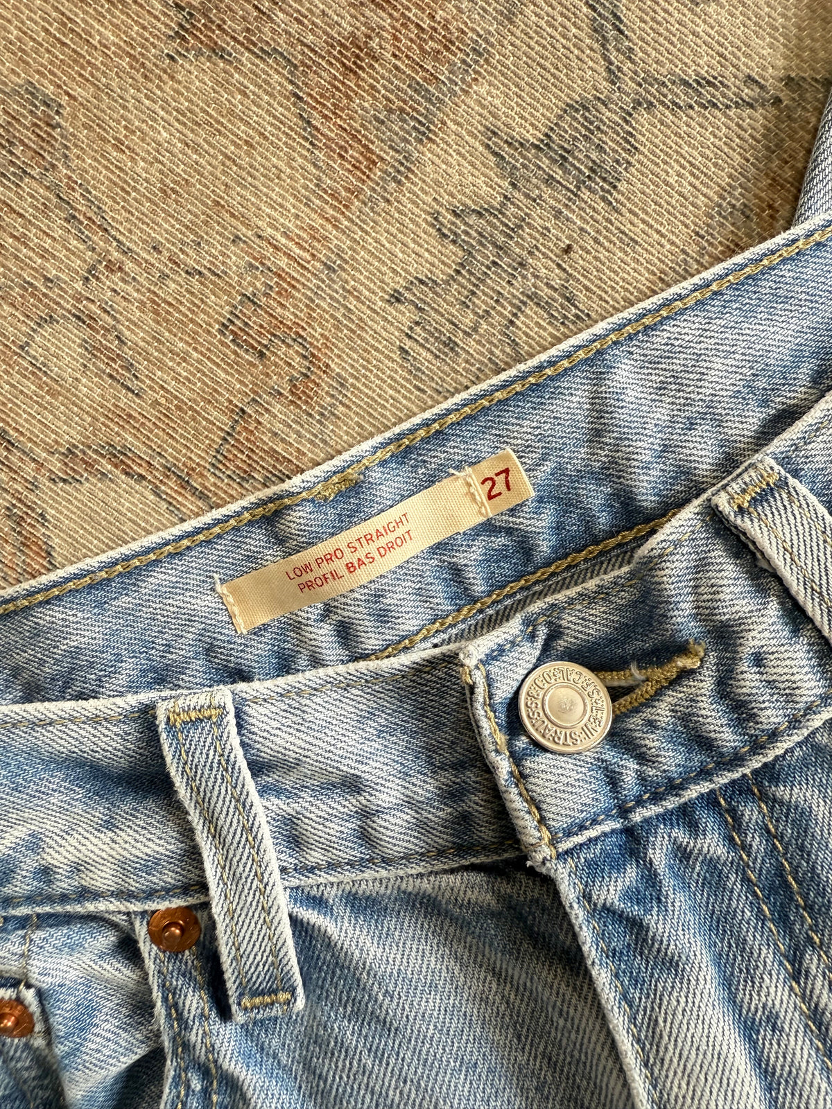 Levi’s Low Pro Straight Jeans (27x32)