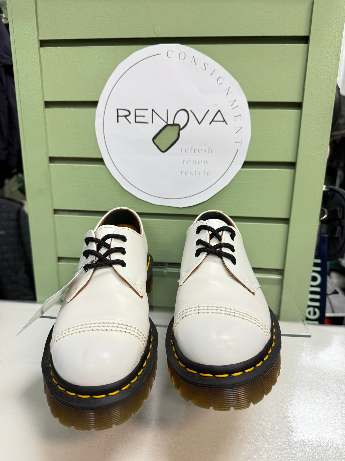 Doc Martens Bex Made In England Toe Cap Oxford Shoes (Womens 6/ UK 4)