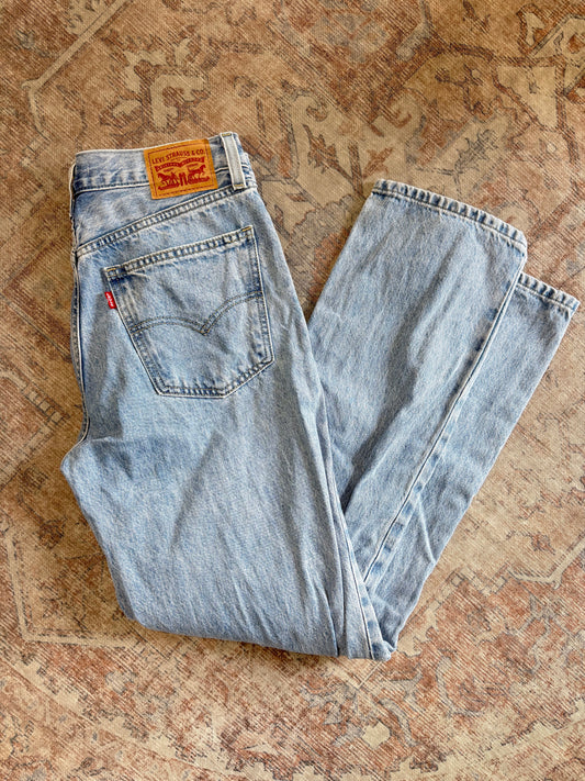 Levi’s Low Pro Straight Jeans (27x32)