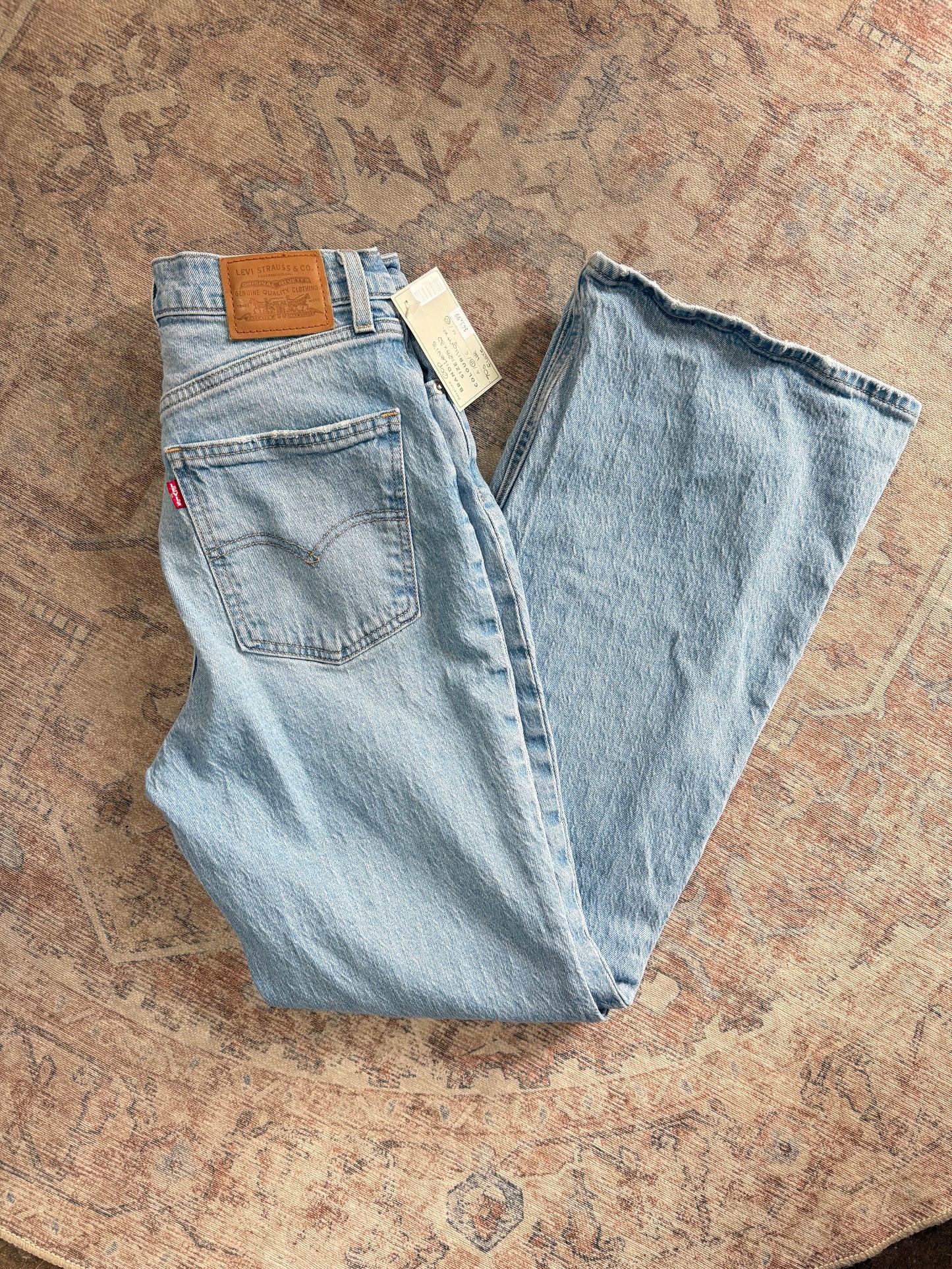 Levi’s ‘70s Flare HR Jeans (28x32)