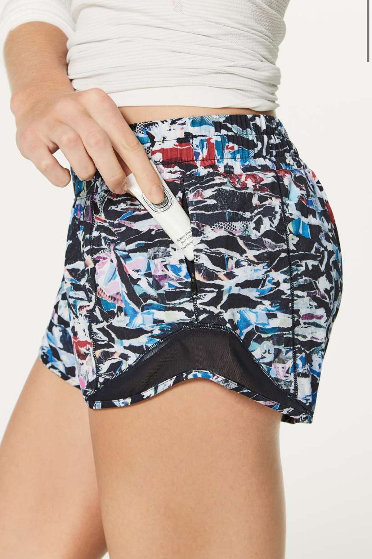 Lululemon Hotty Hot Short LR 2.5”(2)