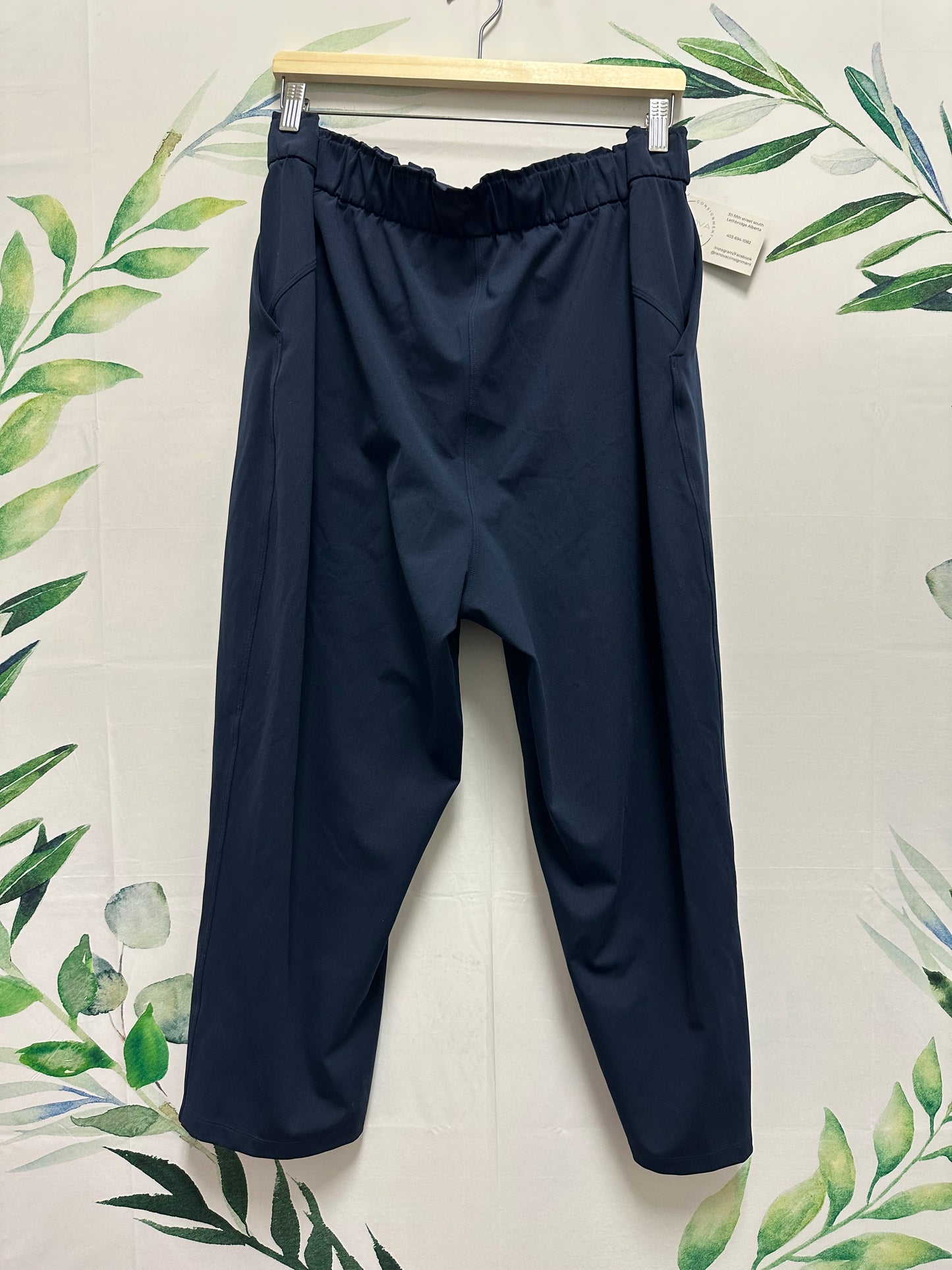 Lululemon Stretch HR Crop 23” (16)