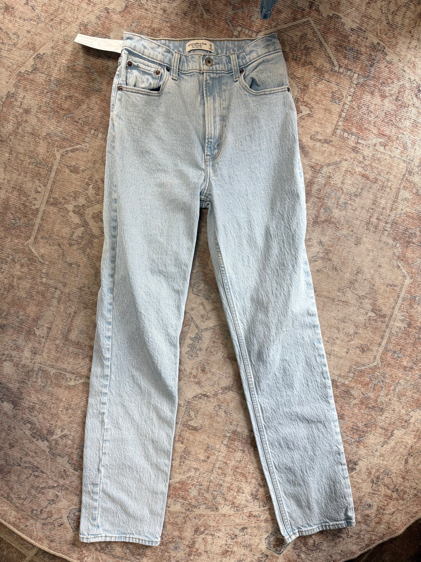 Abercrombie ‘90s Straight Ultra HR Jeans (26x32)