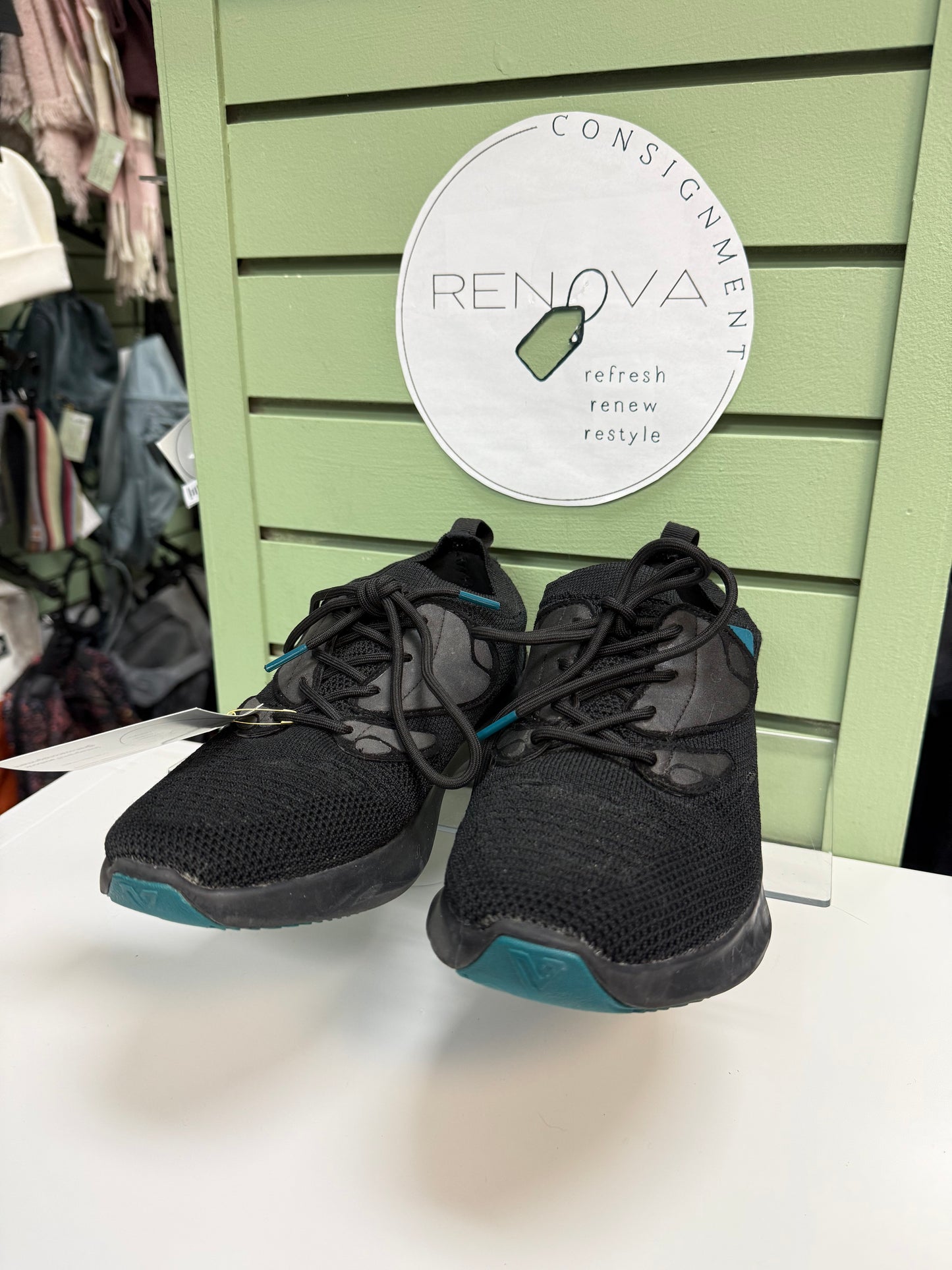 Vessi Everyday 2.0 Runners (Womens 8)
